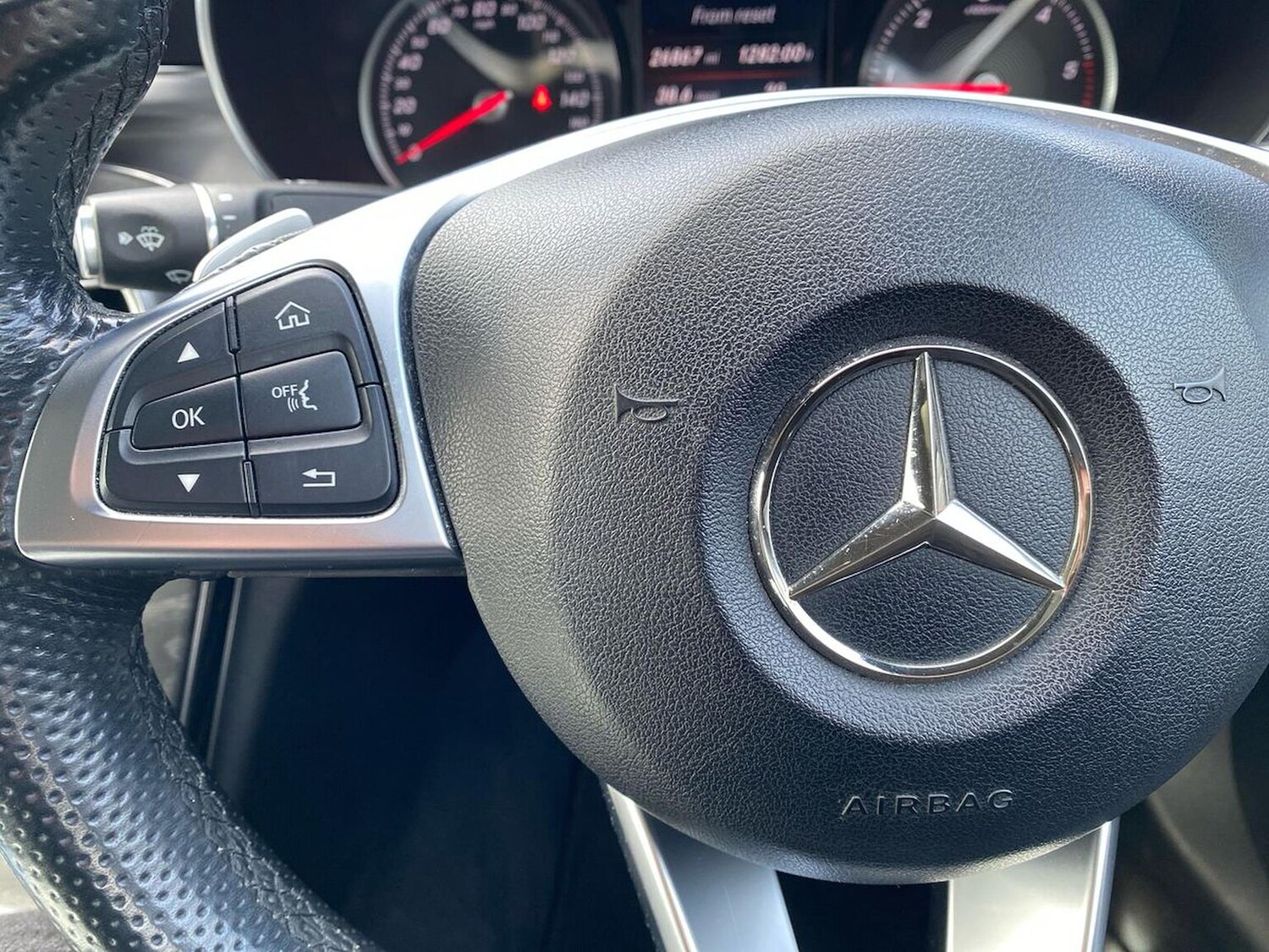 Used Mercedes-Benz C Class 2018 for sale - 78195627: Photo 27