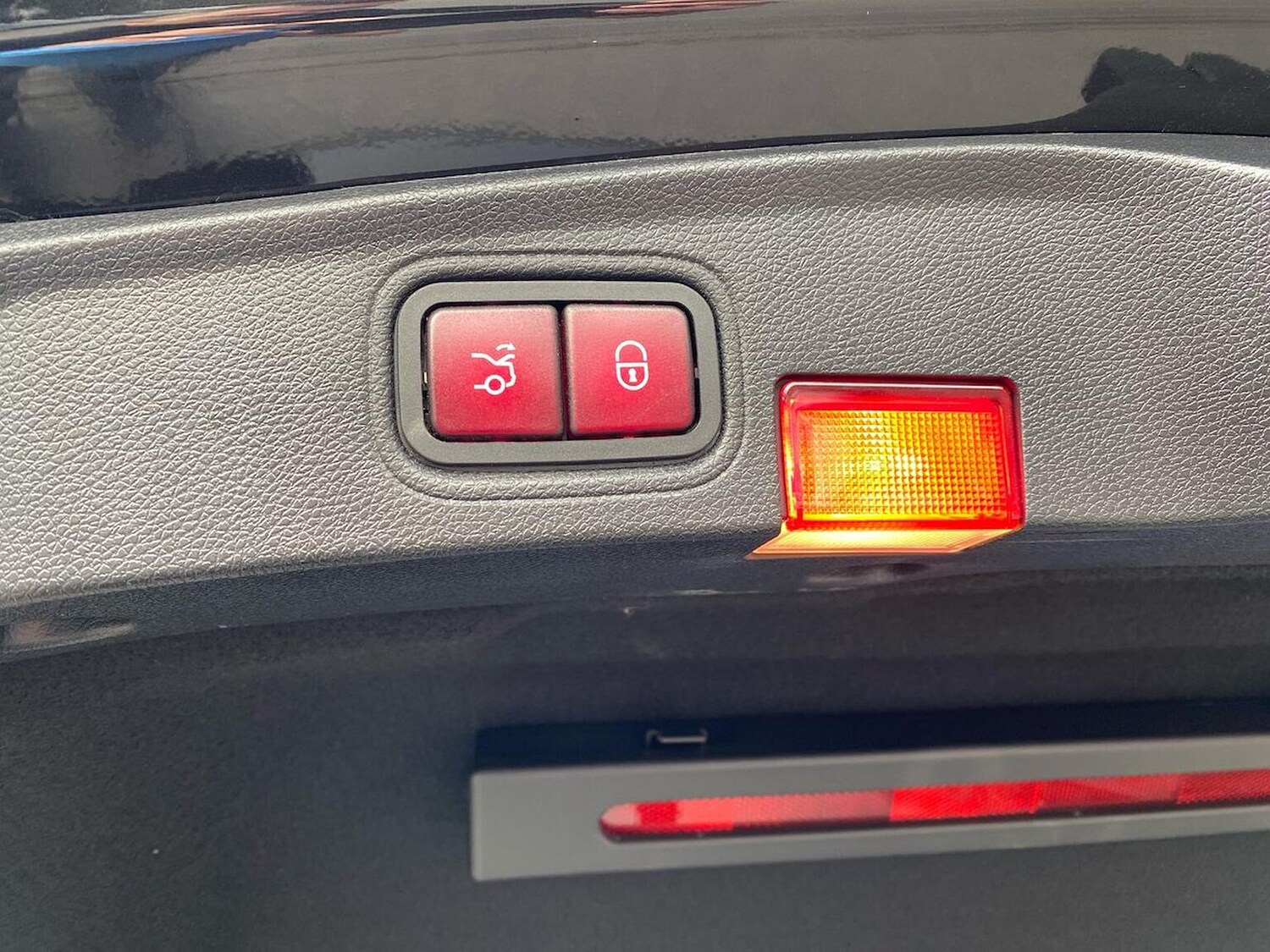 Used Mercedes-Benz C Class 2018 for sale - 78195627: Photo 42