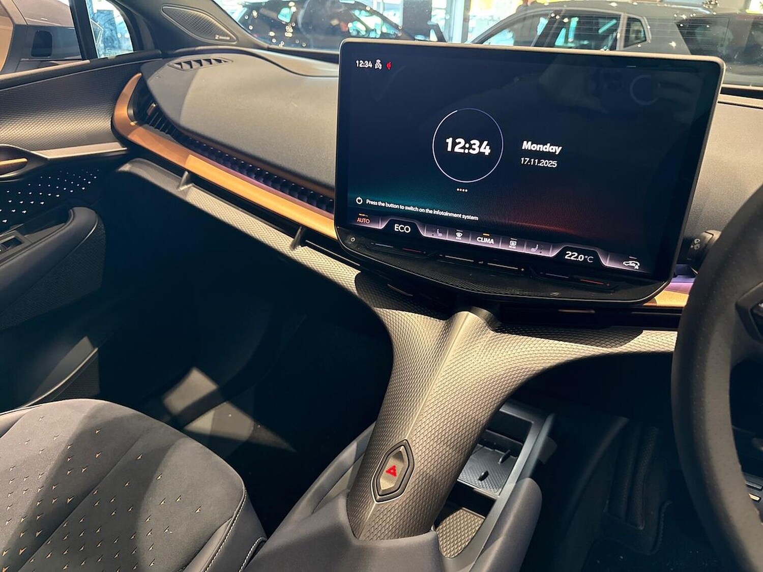 Used Cupra Tavascan 2025 for sale - 76638858: Photo 13