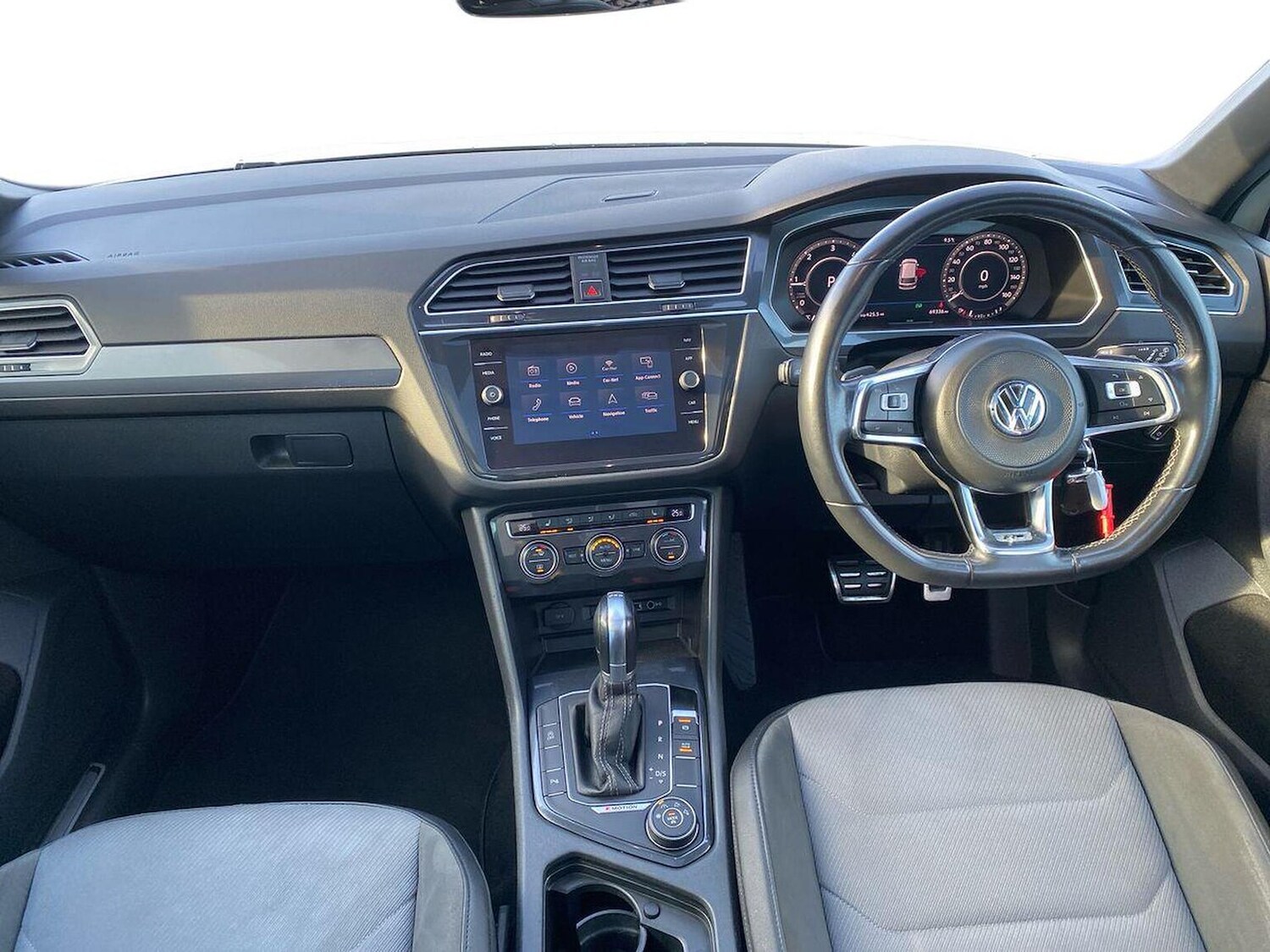 Used Volkswagen Tiguan 2018 for sale - 77488315: Photo 10