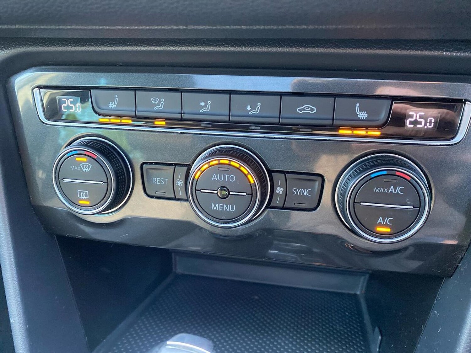 Used Volkswagen Tiguan 2018 for sale - 77488315: Photo 14