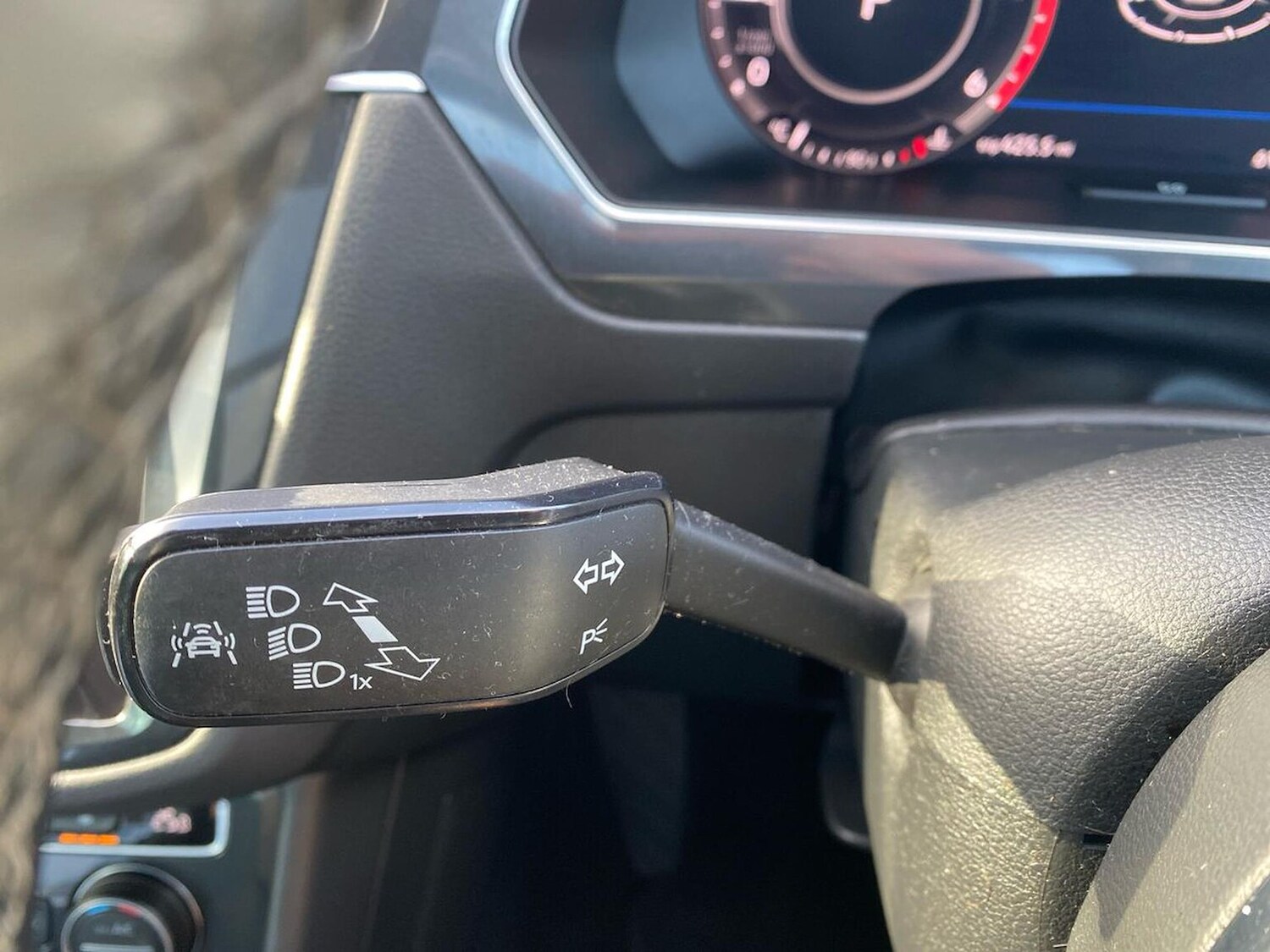 Used Volkswagen Tiguan 2018 for sale - 77488315: Photo 31