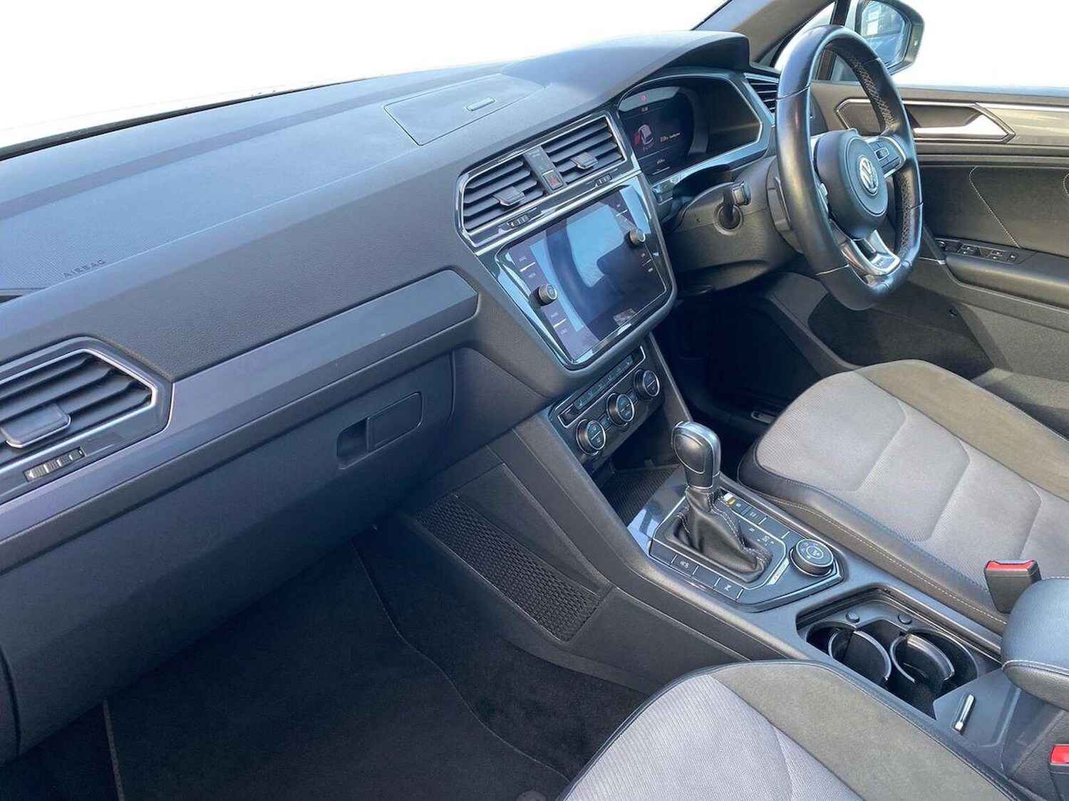 Used Volkswagen Tiguan 2018 for sale - 77488315: Photo 9