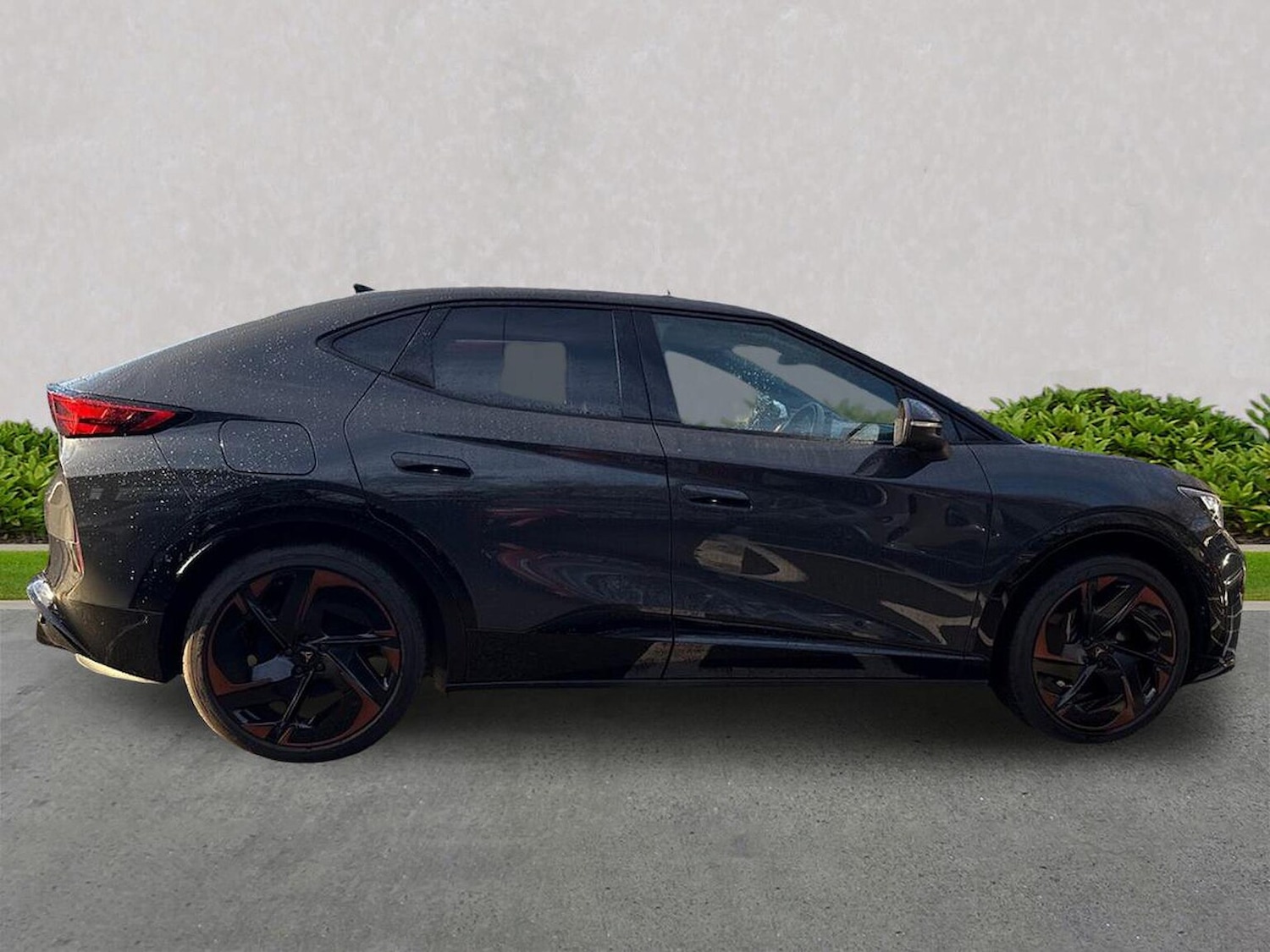 Used Cupra Tavascan 2025 for sale - 76969001: Photo 3