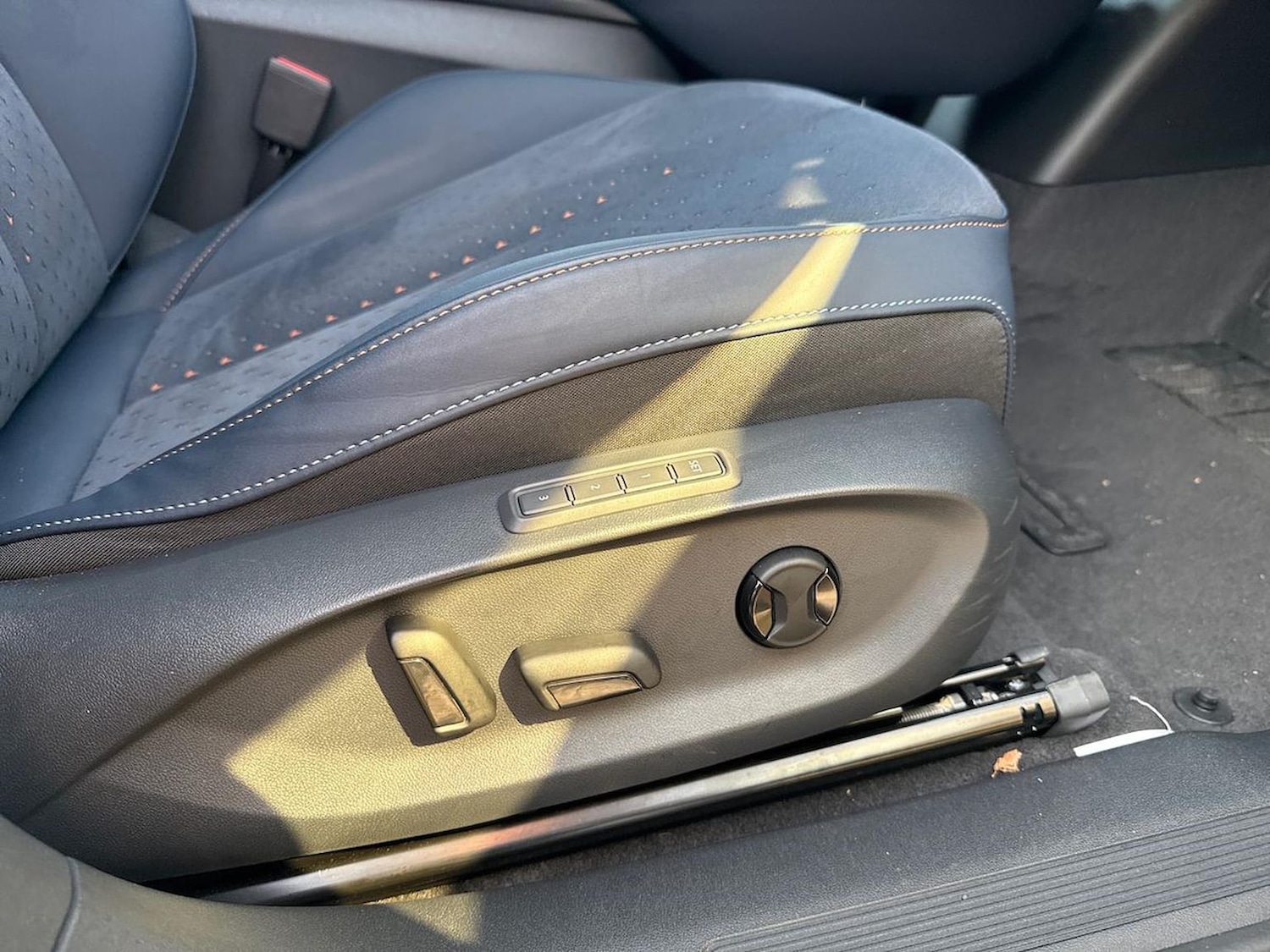 Used Cupra Tavascan 2025 for sale - 76969001: Photo 30