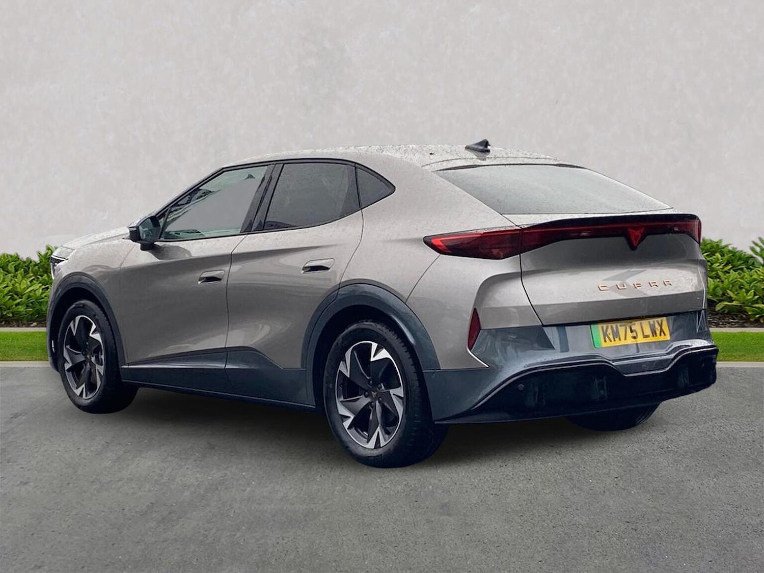 Used Cupra Tavascan 2025 for sale - 77488349: Photo 2