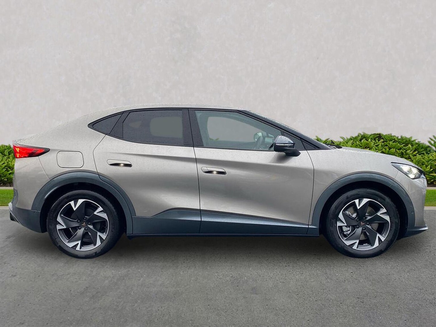 Used Cupra Tavascan 2025 for sale - 76941818: Photo 3