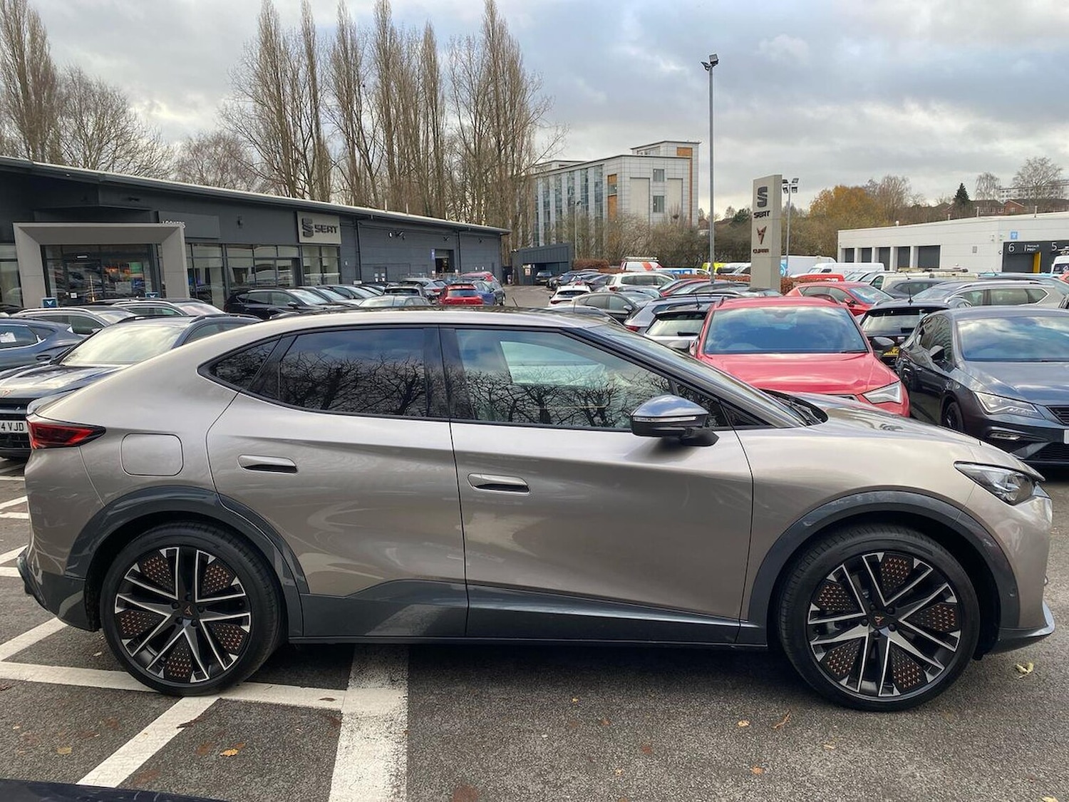 Used Cupra Tavascan 2025 for sale - 76897108: Photo 3