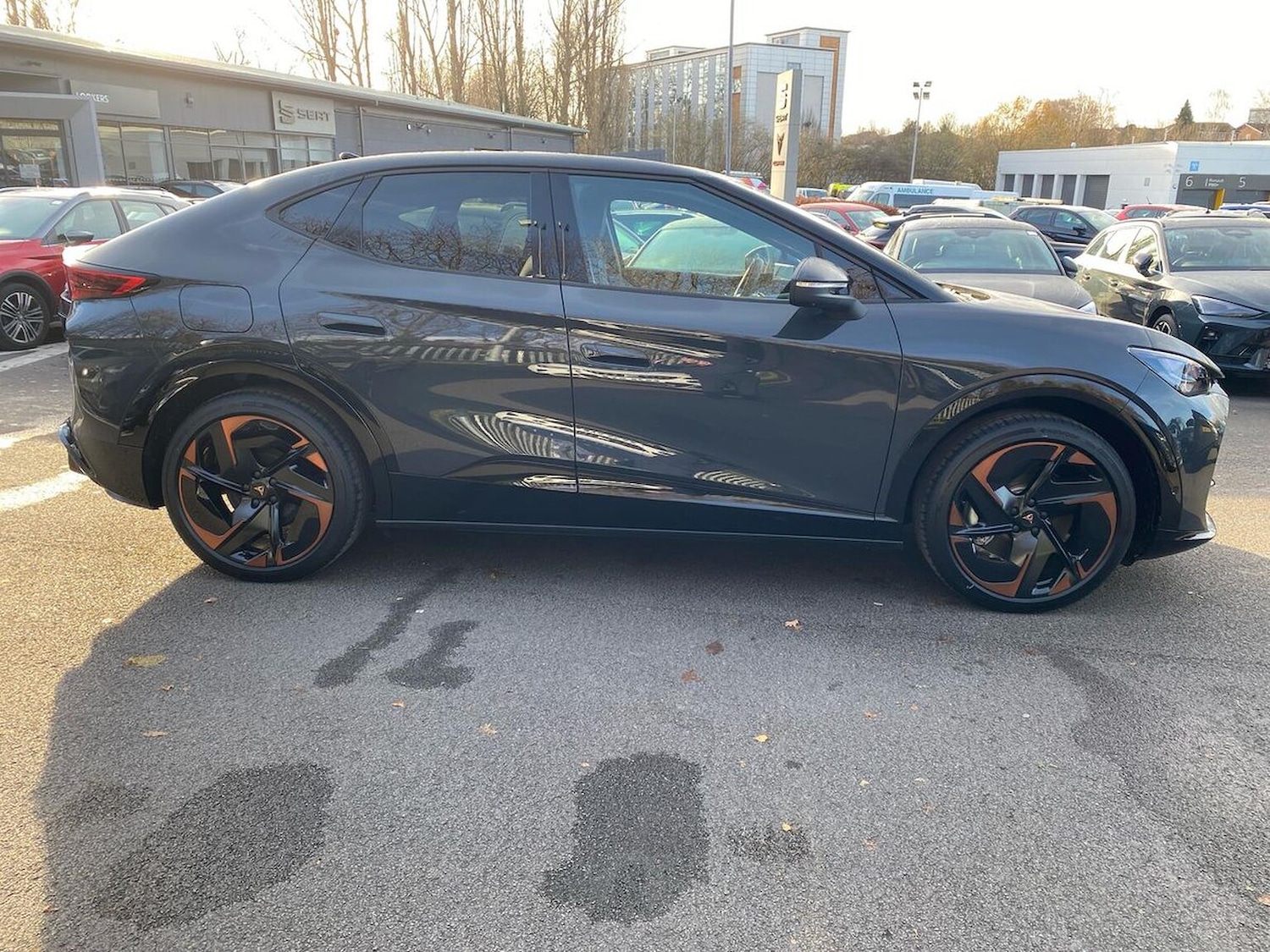 Used Cupra Tavascan 2025 for sale - 76906299: Photo 3