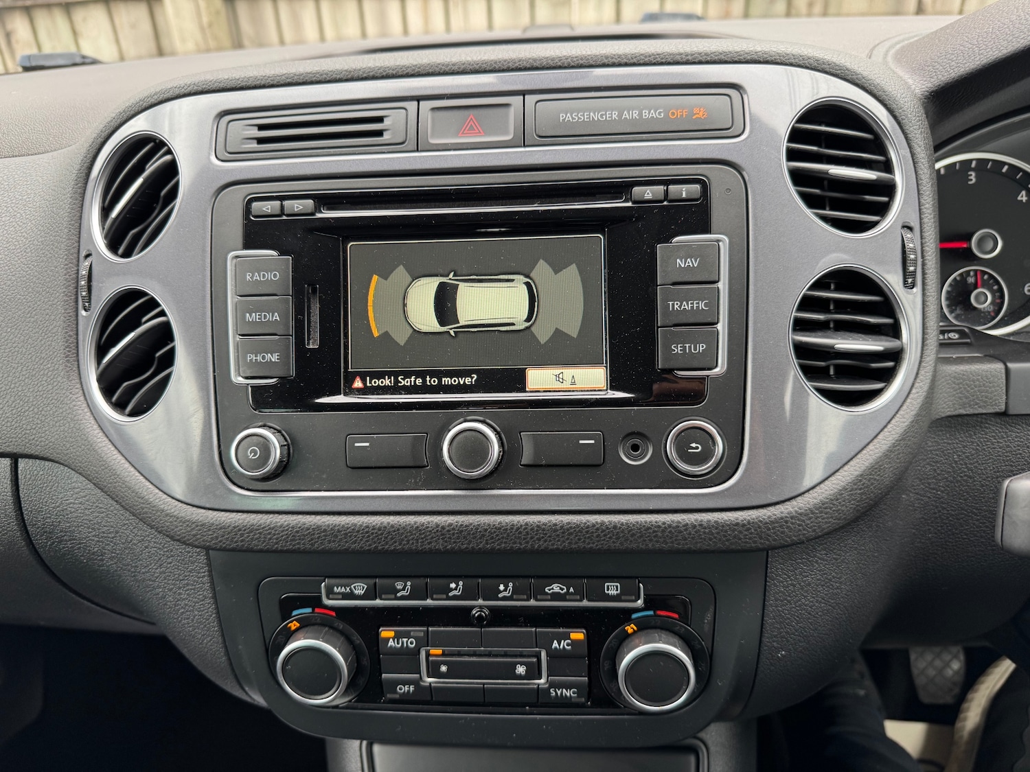 Used Volkswagen Tiguan 2014 for sale - 76352719: Photo 17