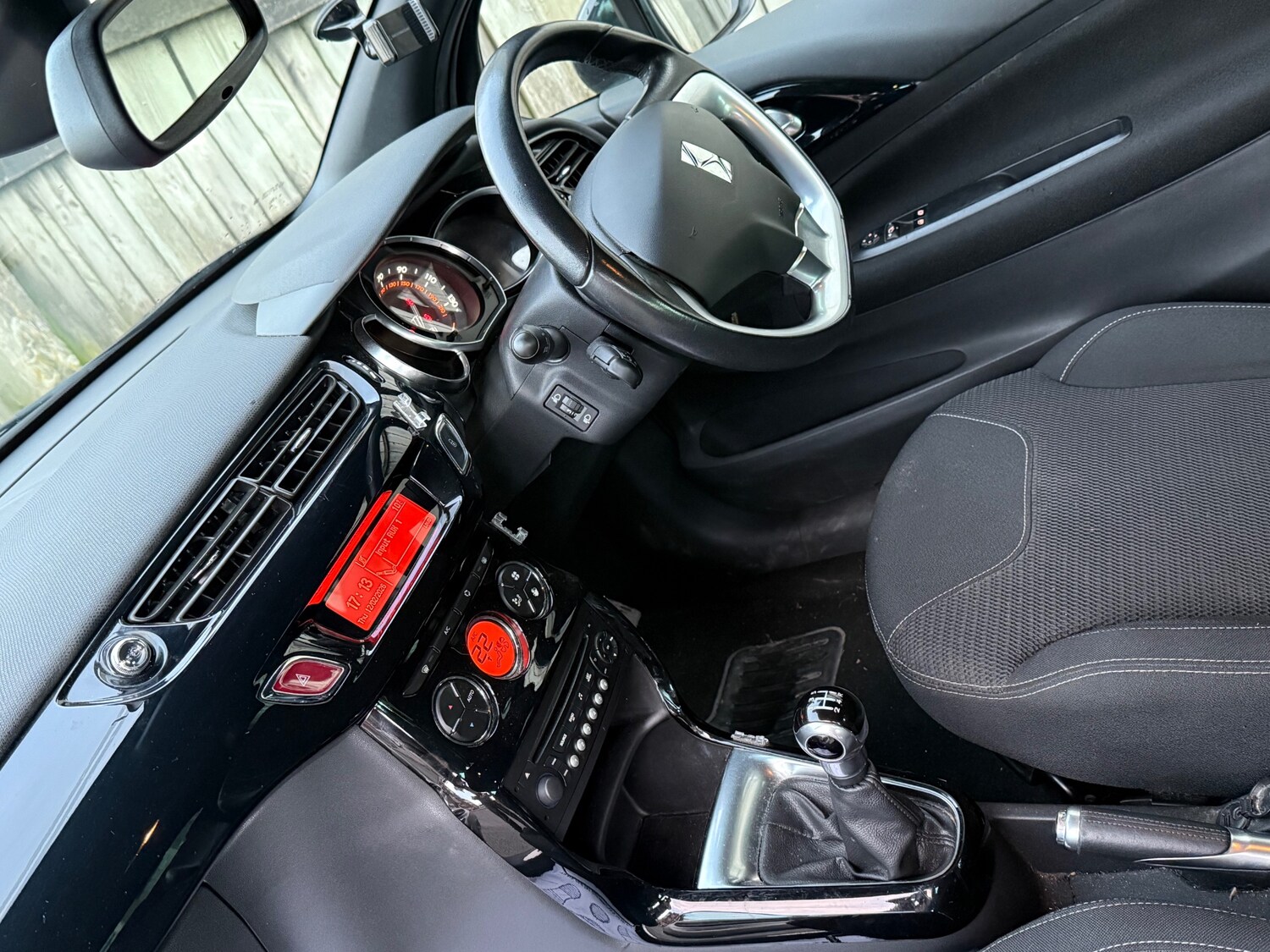 Used Citroen DS3 2014 for sale - 77558830: Photo 18