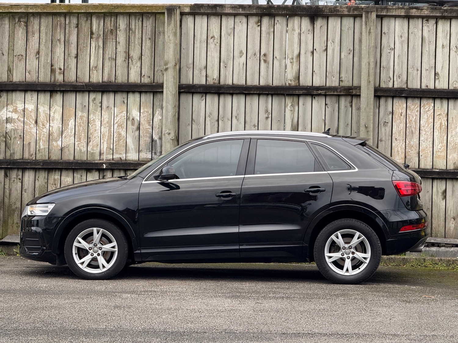 Used Audi Q3 2015 for sale - 77610663: Photo 11