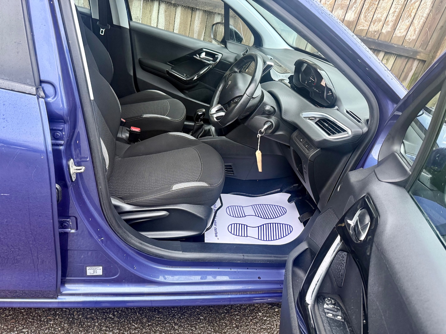 Used Peugeot 208 2015 for sale - 77423752: Photo 18