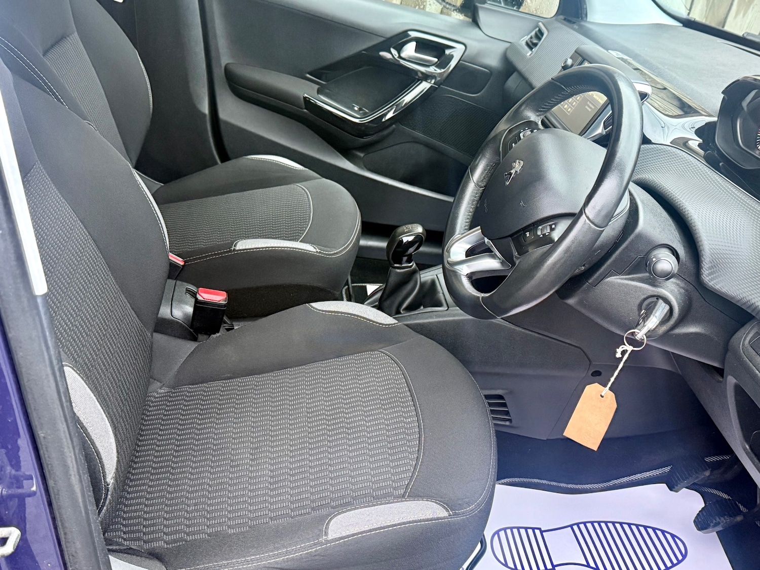 Used Peugeot 208 2015 for sale - 77423752: Photo 19