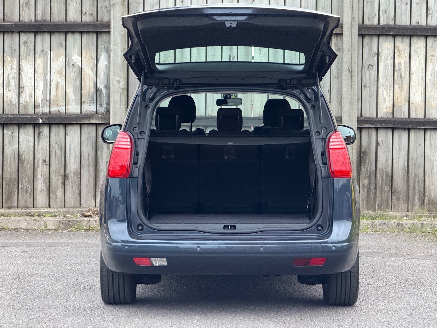 Used Peugeot 5008 2014 for sale - 76355692: Photo 14