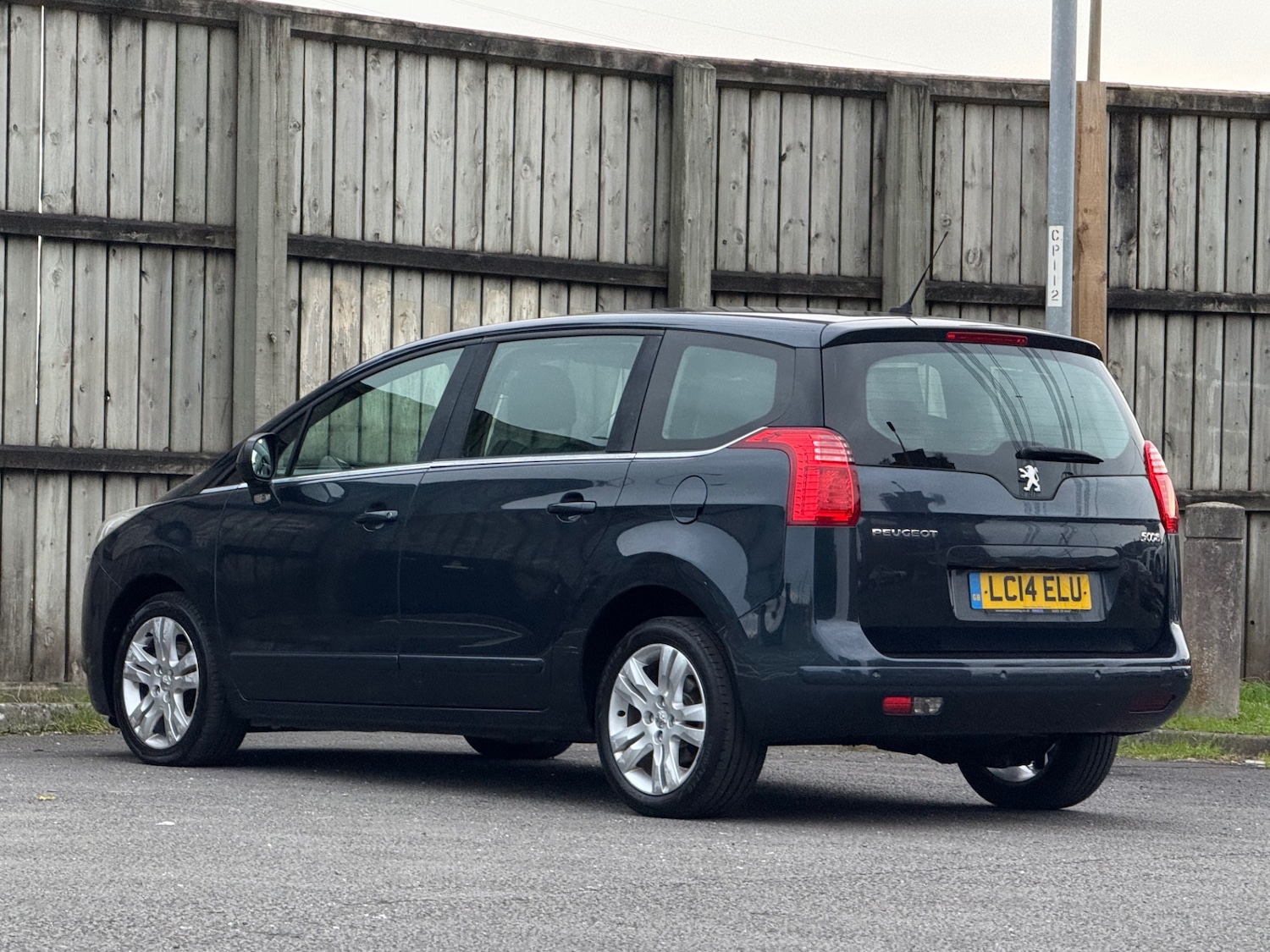 Used Peugeot 5008 2014 for sale - 76355692: Photo 16