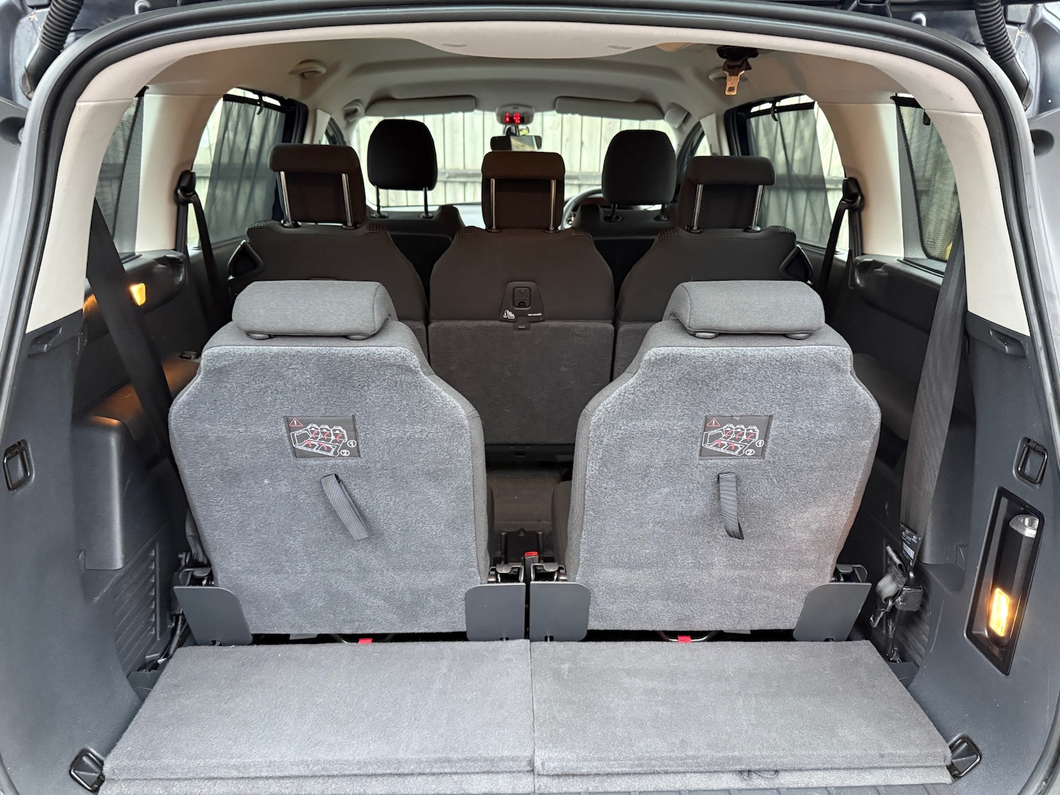 Used Peugeot 5008 2014 for sale - 76355692: Photo 27