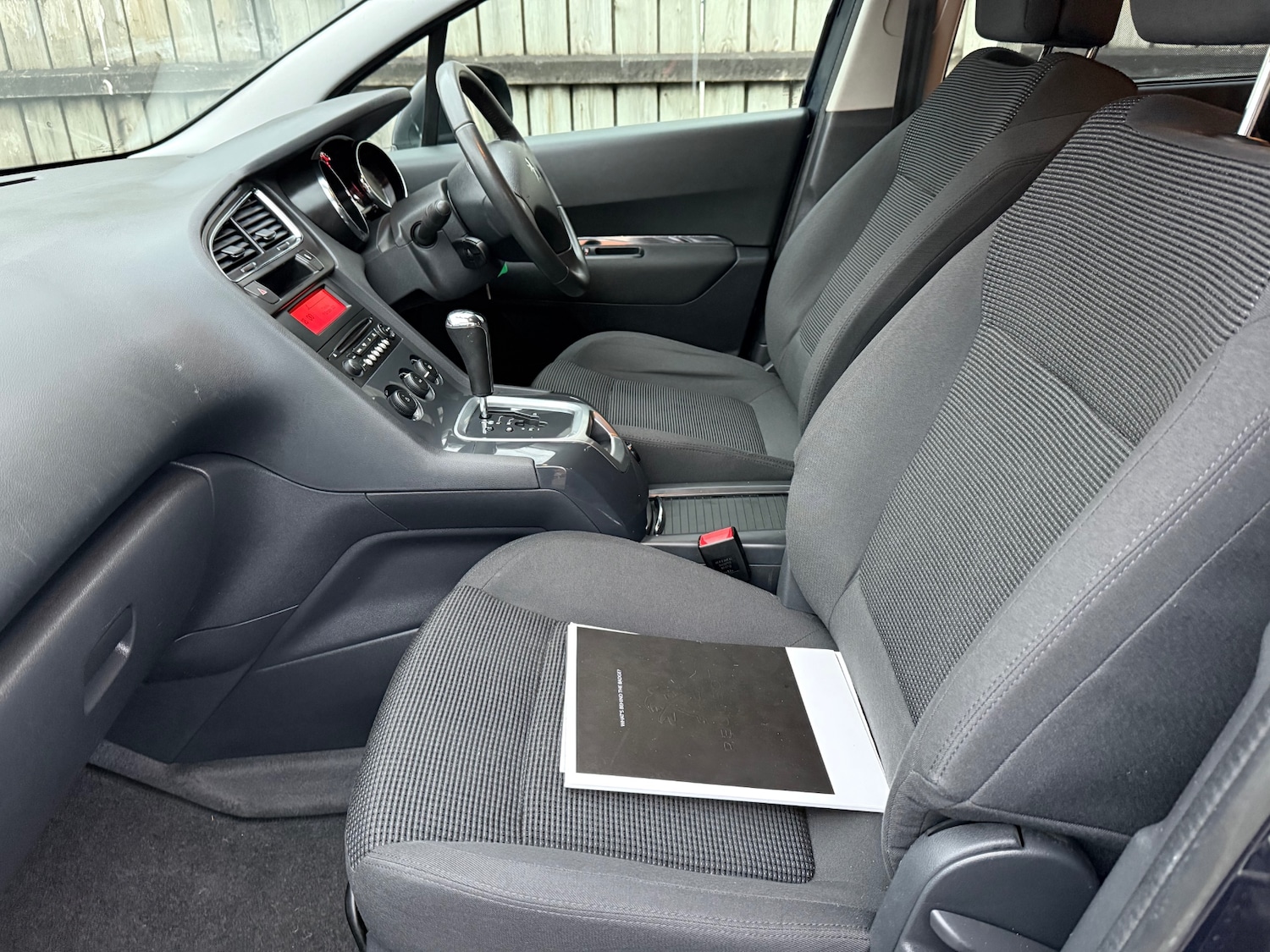 Used Peugeot 5008 2014 for sale - 76355692: Photo 30