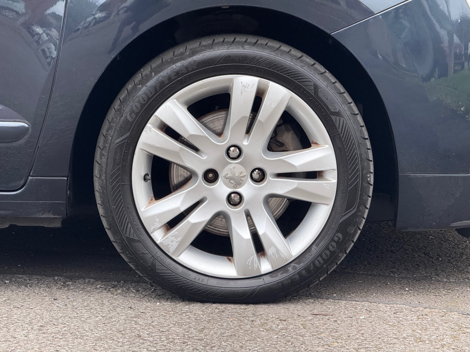 Used Peugeot 5008 2014 for sale - 76355692: Photo 39