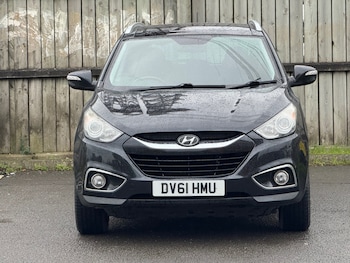 2011 (61) - 1.7 CRDi Premium 5dr 2WD