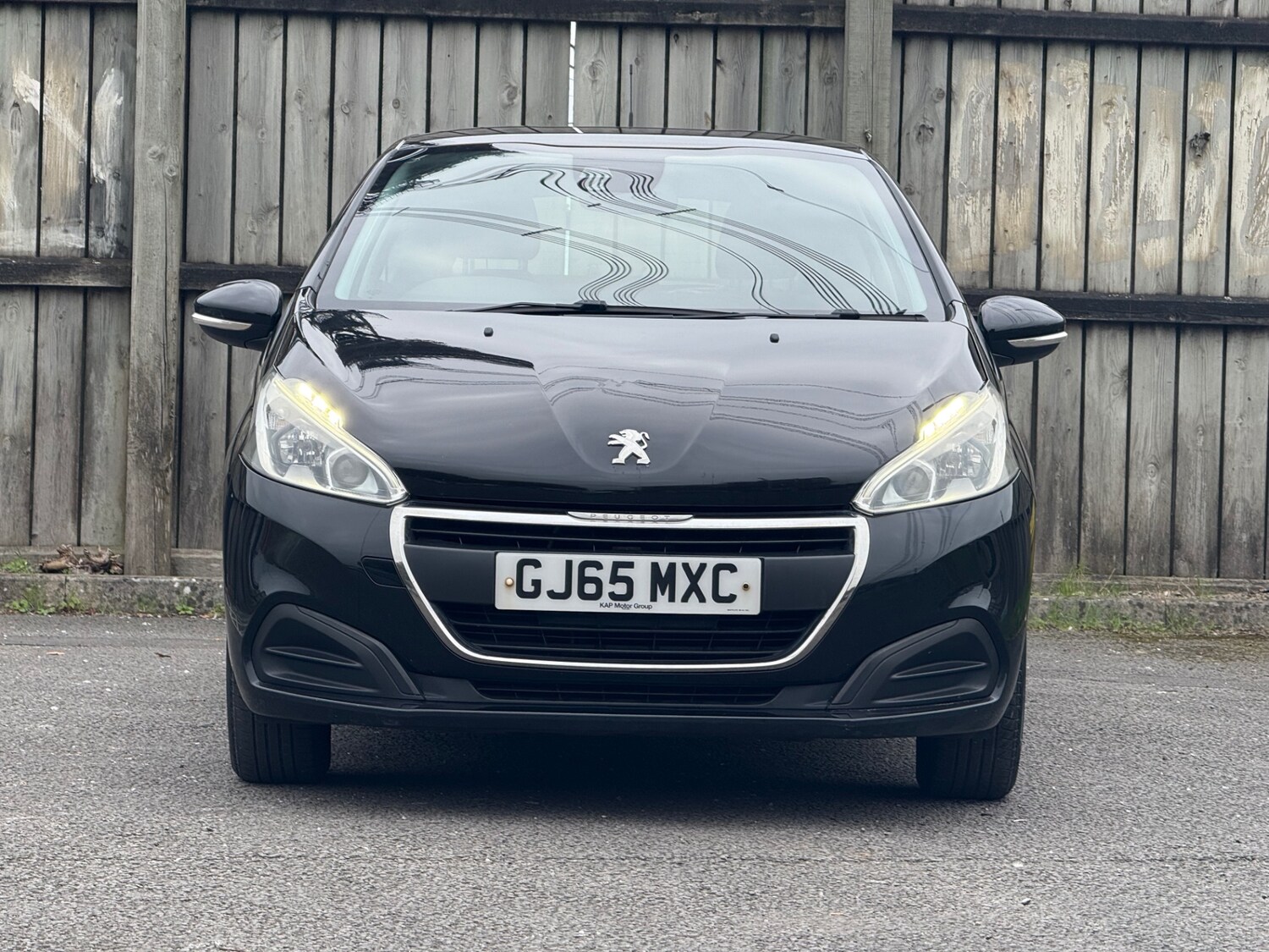 Used Peugeot 208 2015 for sale - 76355463: Photo 4