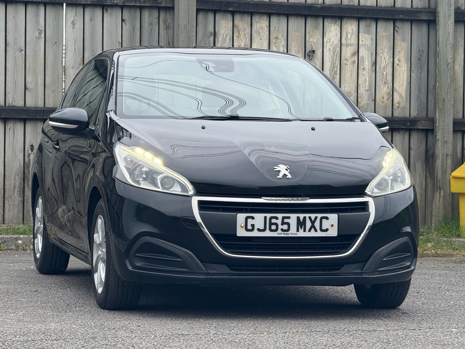 Used Peugeot 208 2015 for sale - 76355463: Photo 7