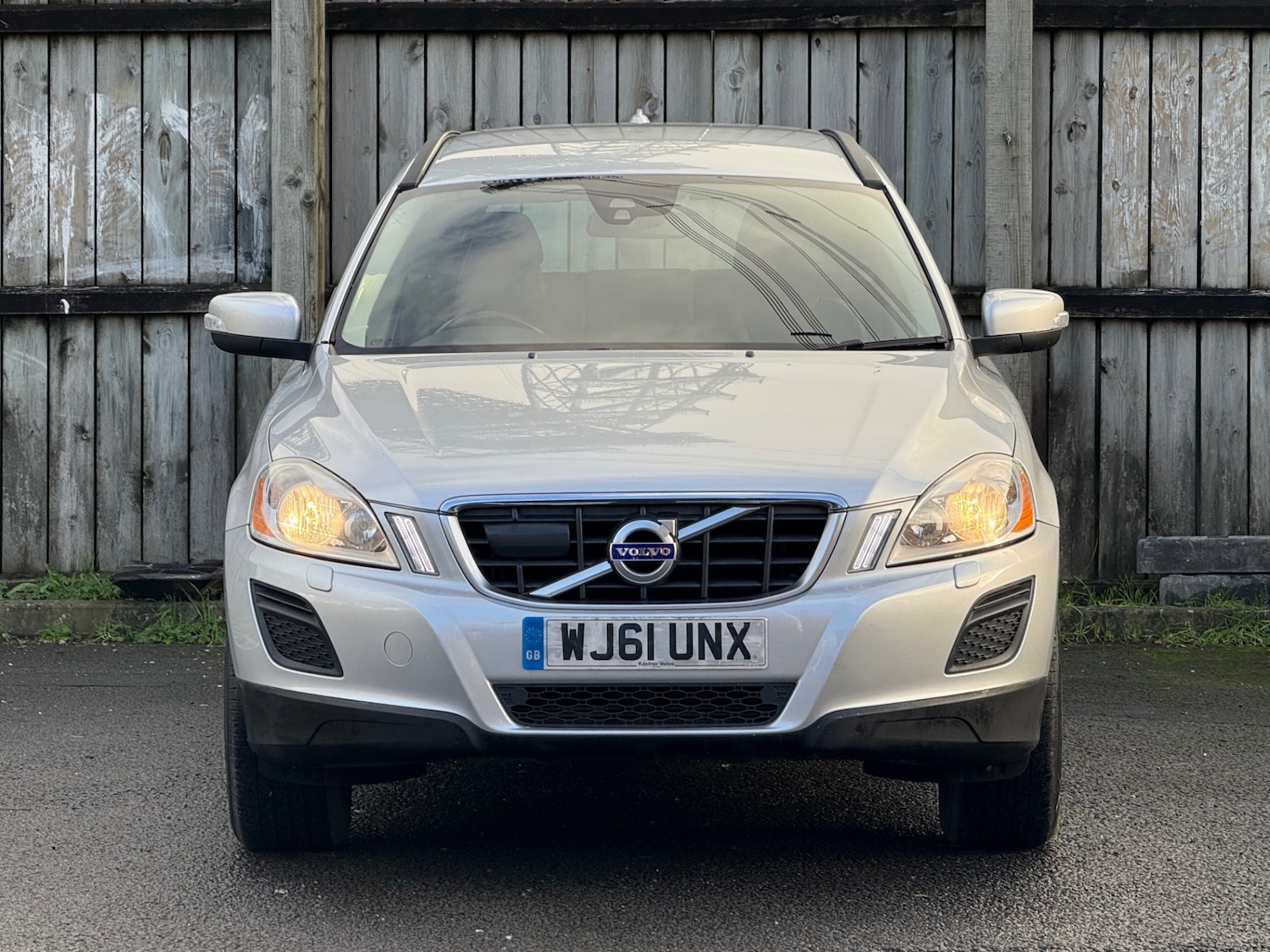 Used Volvo XC60 2011 for sale - 77090756: Photo 3