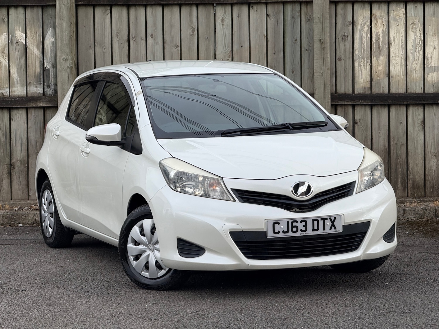 Used Toyota Yaris 2025 for sale - 76355741: Photo 2