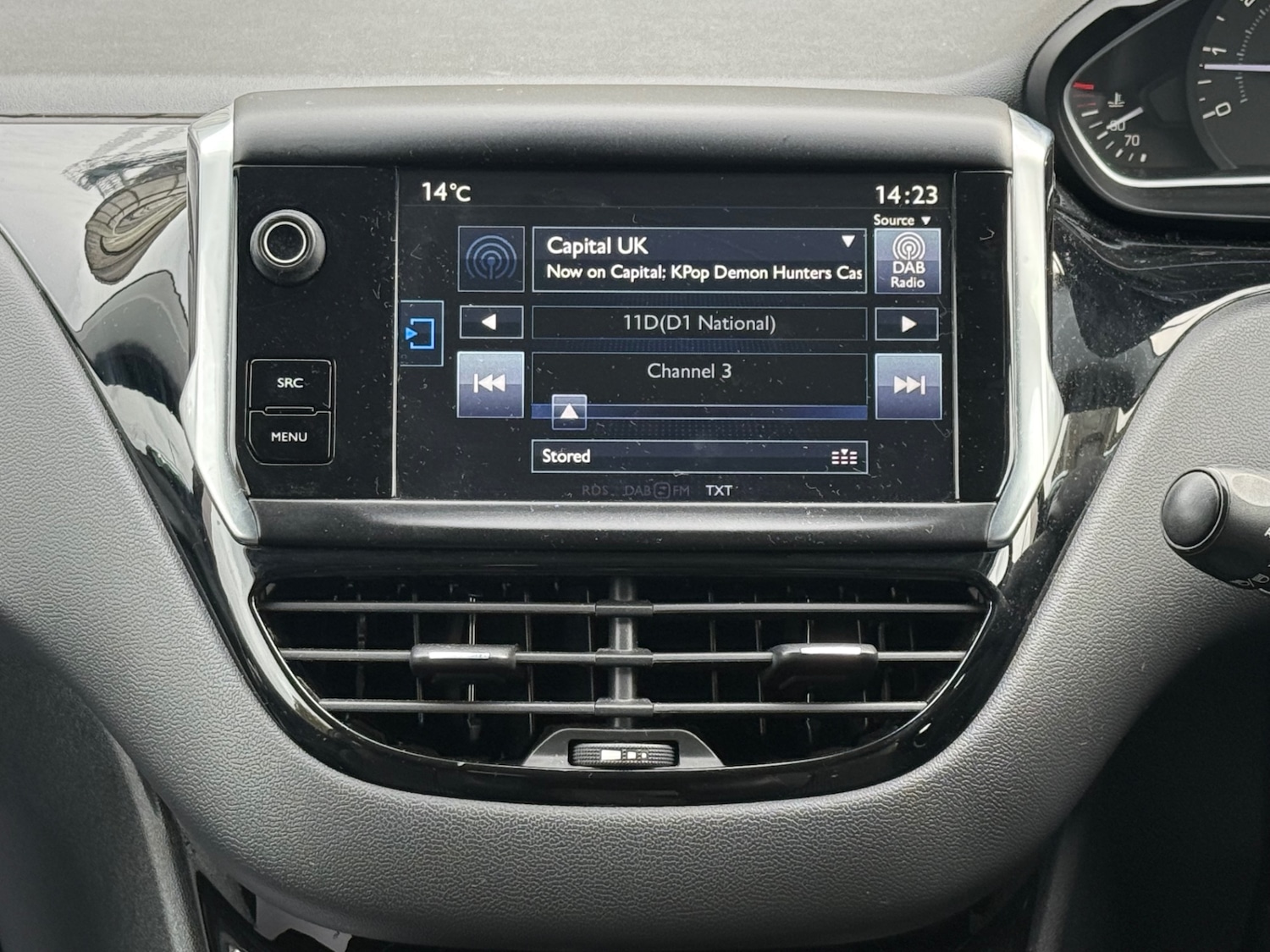 Used Peugeot 208 2014 for sale - 76413403: Photo 13