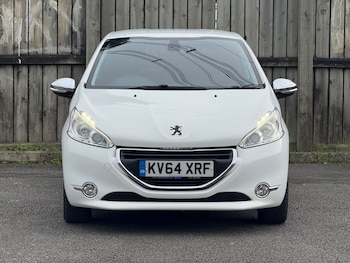 Used Peugeot 208 2014 for sale - 76413403: Photo