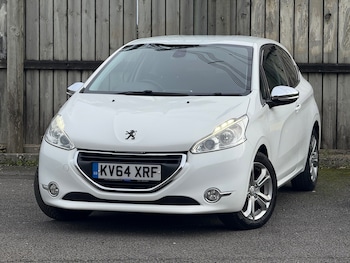 Used Peugeot 208 2014 for sale - 76413403: Photo