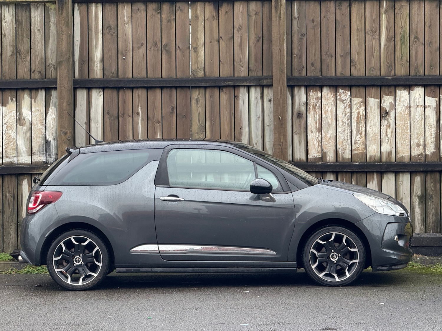 Used Citroen DS3 2014 for sale - 77271630: Photo 2