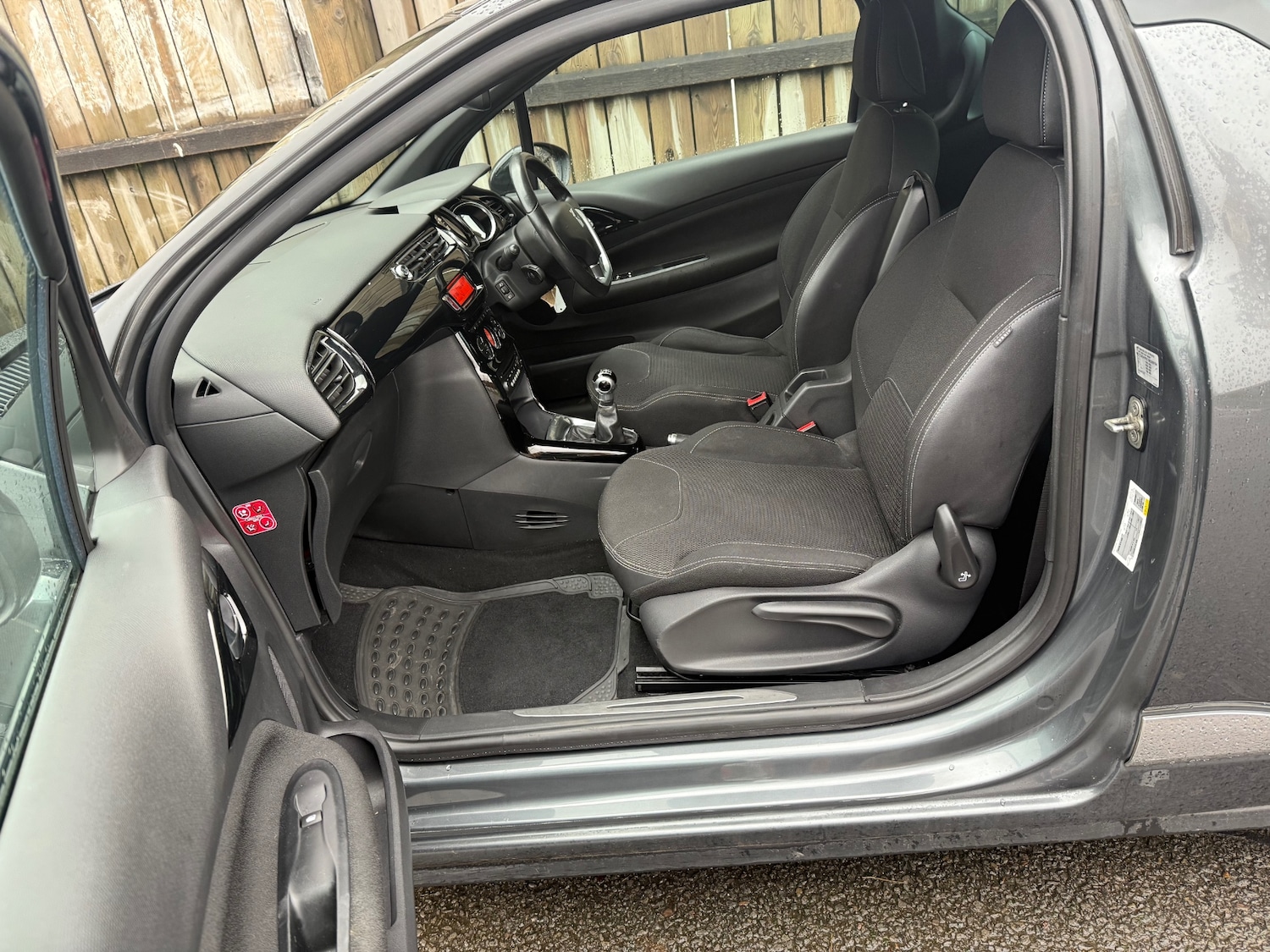 Used Citroen DS3 2014 for sale - 77271630: Photo 26