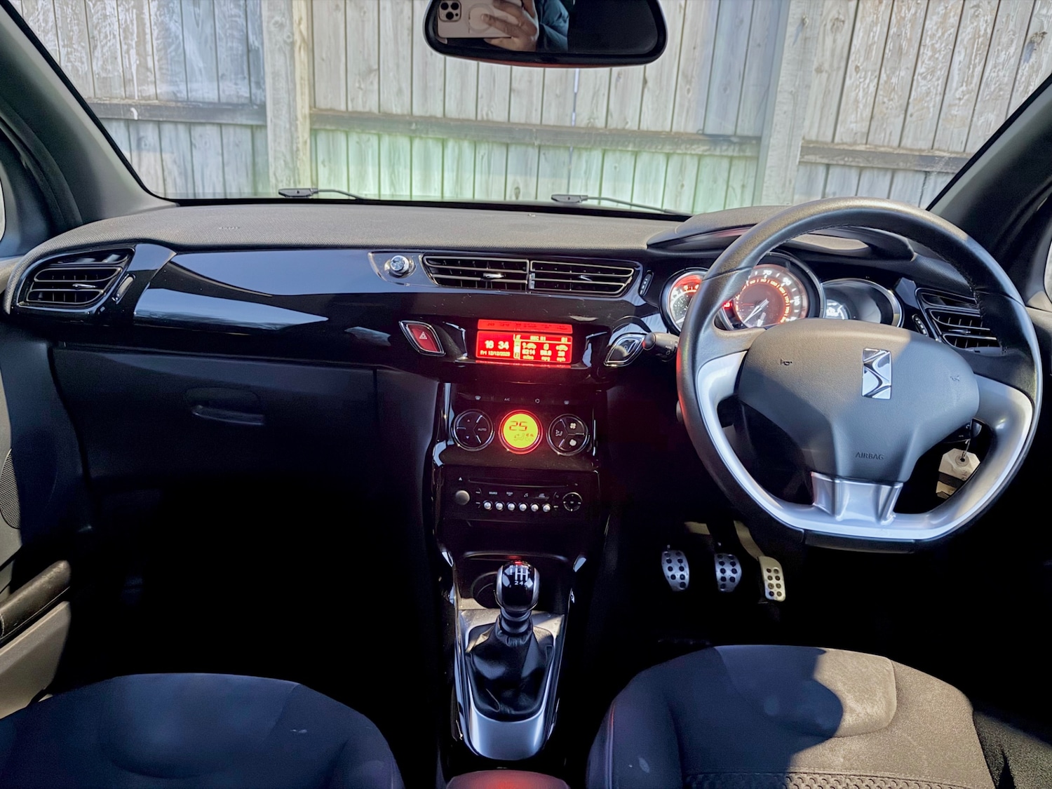 Used Citroen DS3 2015 for sale - 77090760: Photo 17