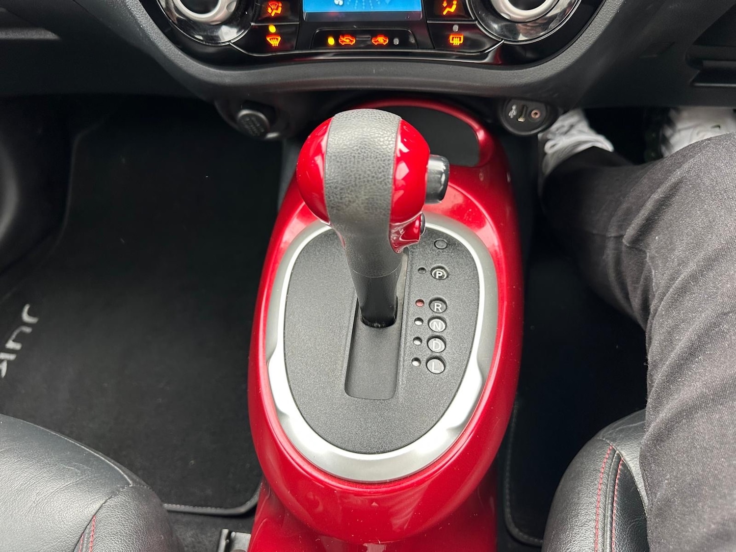 Used Nissan Juke 2014 for sale - 76491060: Photo 23