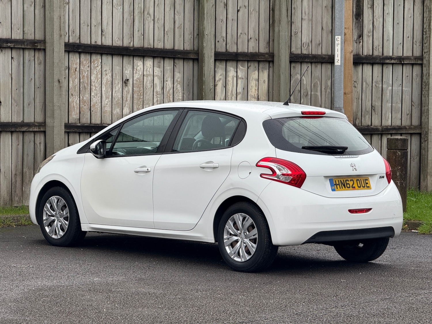 Used Peugeot 208 2012 for sale - 76525932: Photo 6