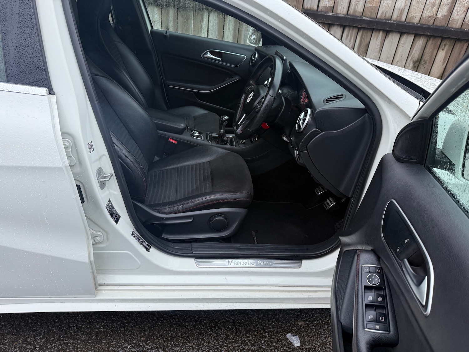 Used Mercedes-Benz A-Class 2014 for sale - 77300894: Photo 31