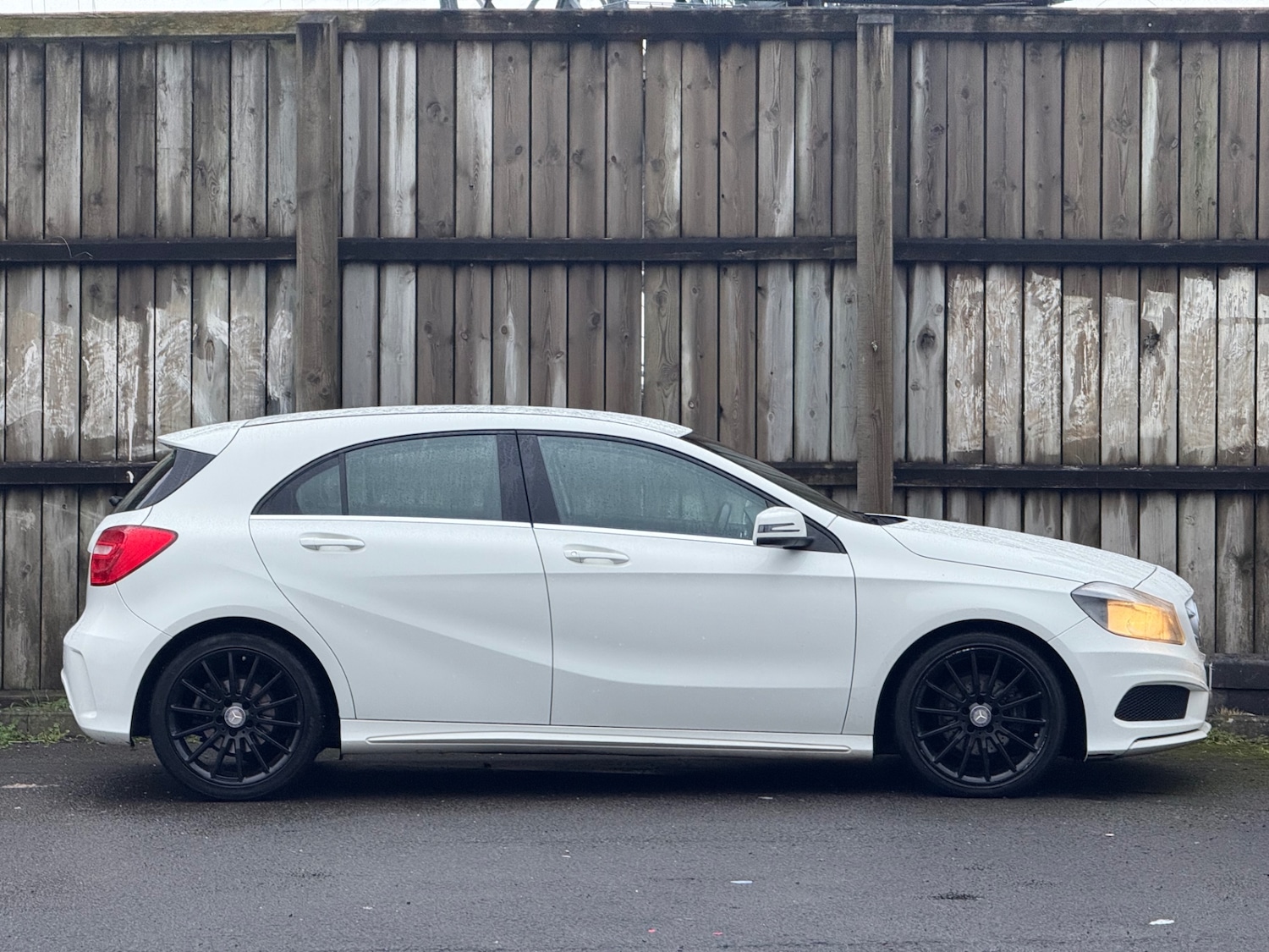 Used Mercedes-Benz A-Class 2014 for sale - 77300894: Photo 4