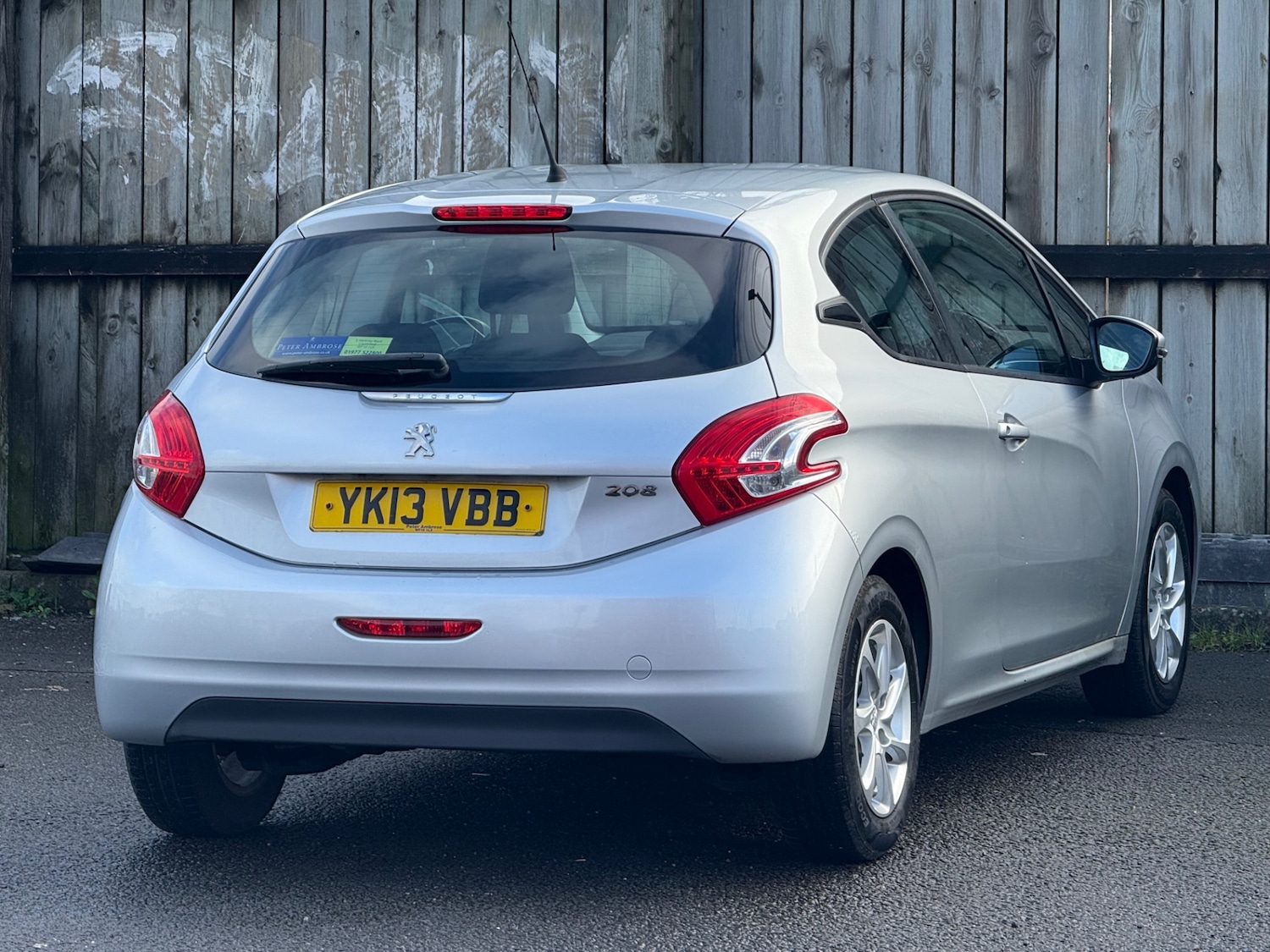 Used Peugeot 208 2013 for sale - 77522277: Photo 12