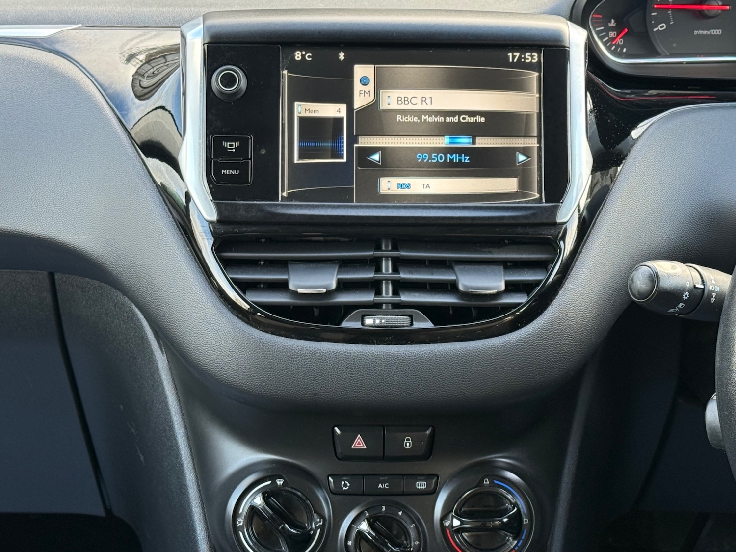 Used Peugeot 208 2013 for sale - 77522277: Photo 19