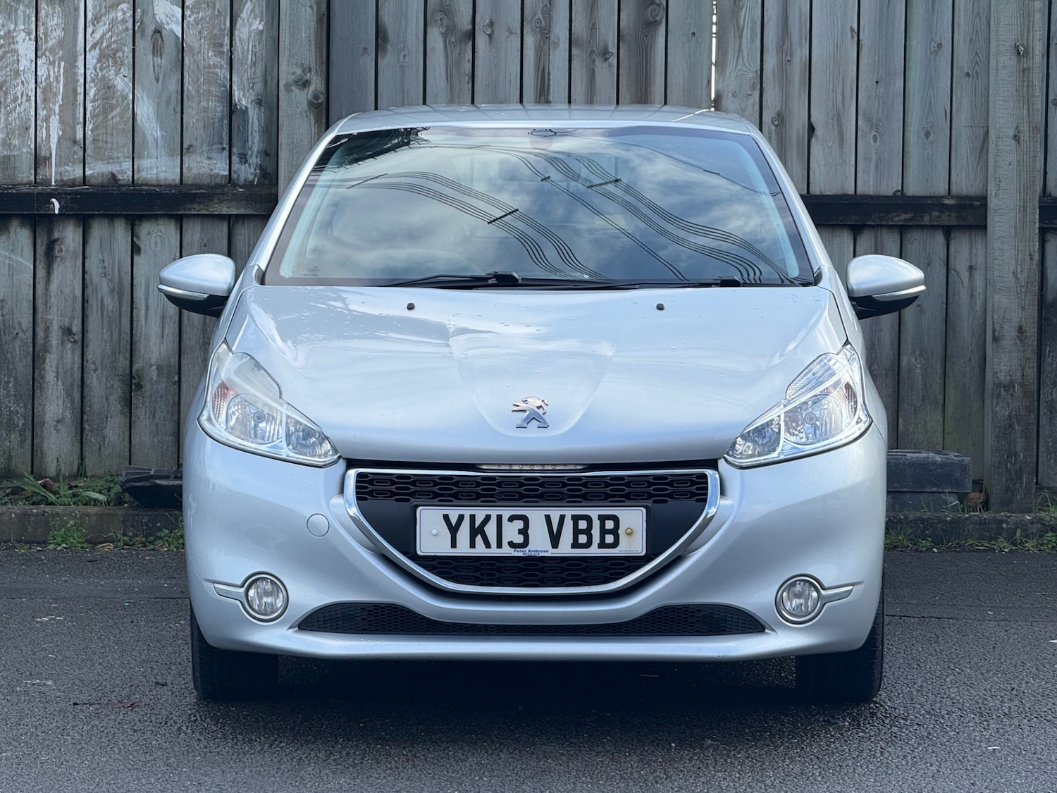 Used Peugeot 208 2013 for sale - 77522277: Photo 3