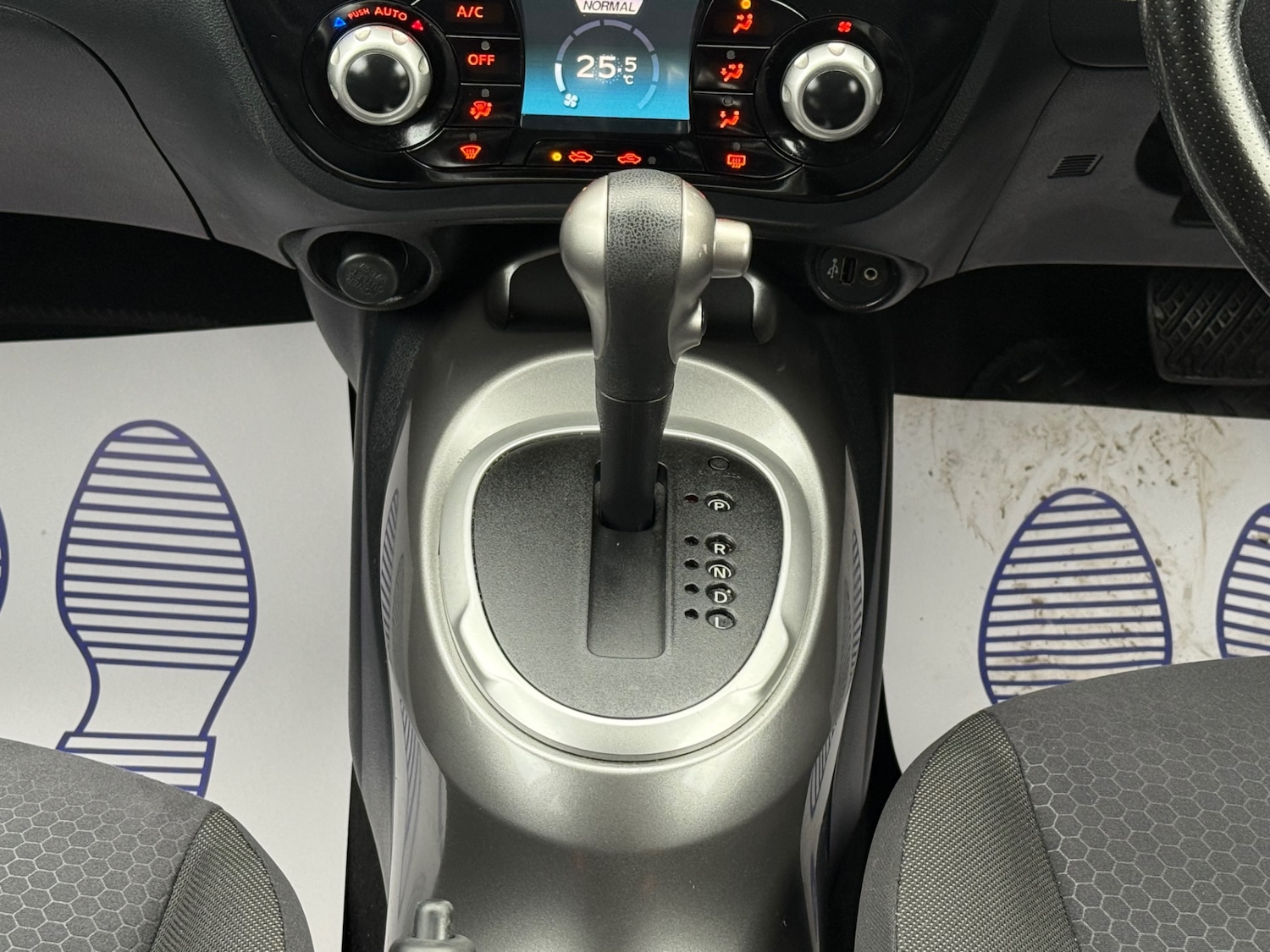 Used Nissan Juke 2013 for sale - 76505265: Photo 25