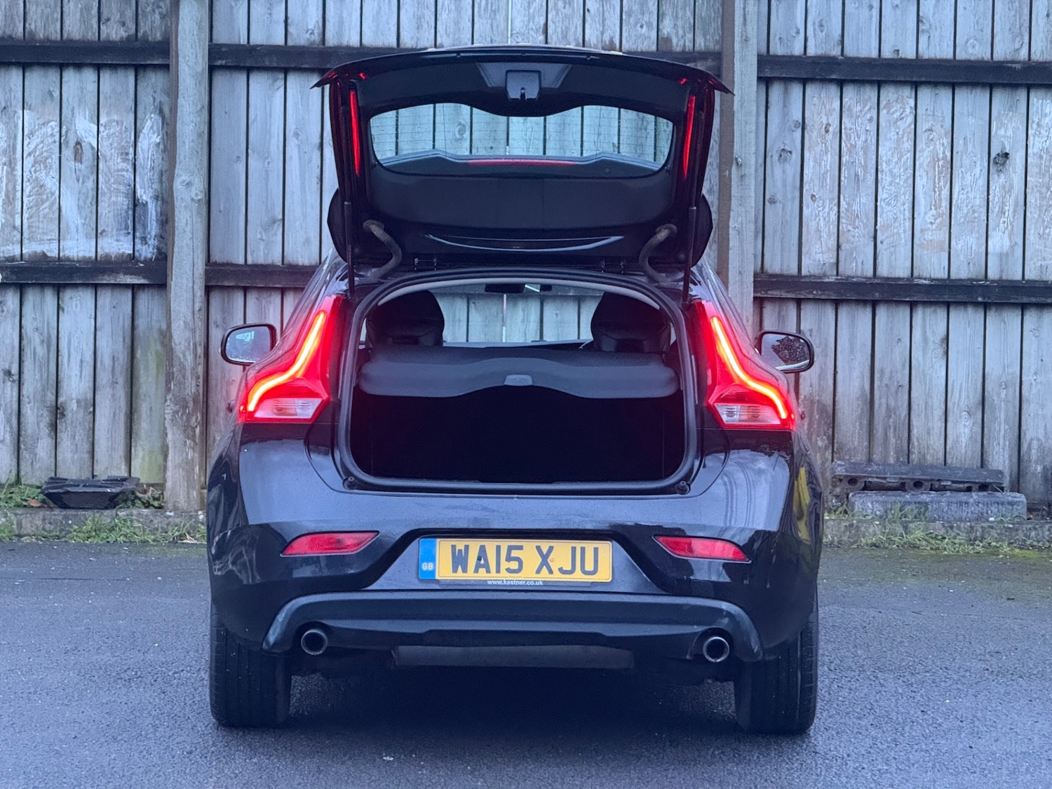 Used Volvo V40 2015 for sale - 77547745: Photo 16