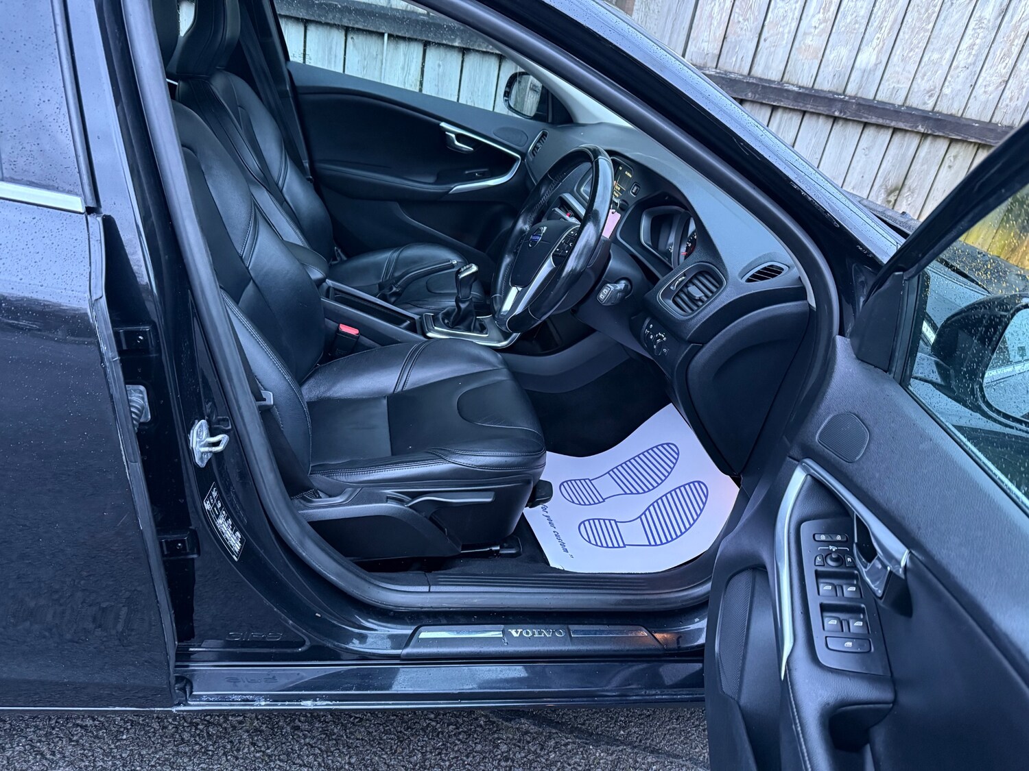 Used Volvo V40 2015 for sale - 77547745: Photo 21
