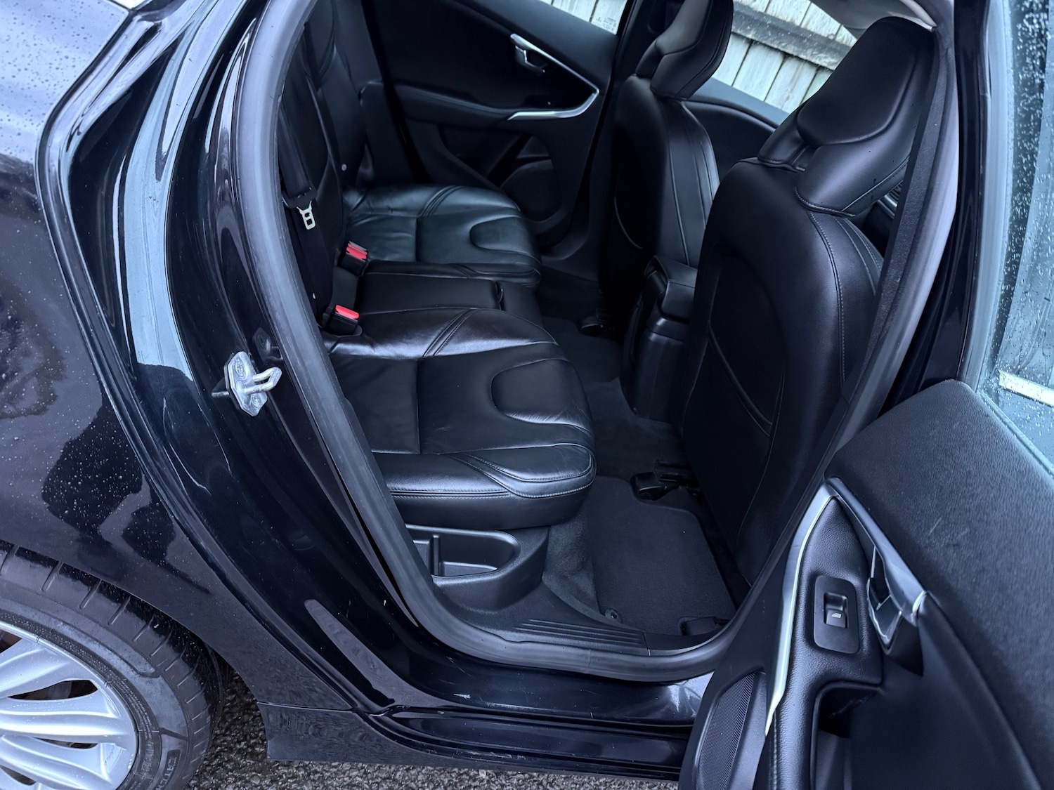 Used Volvo V40 2015 for sale - 77547745: Photo 23