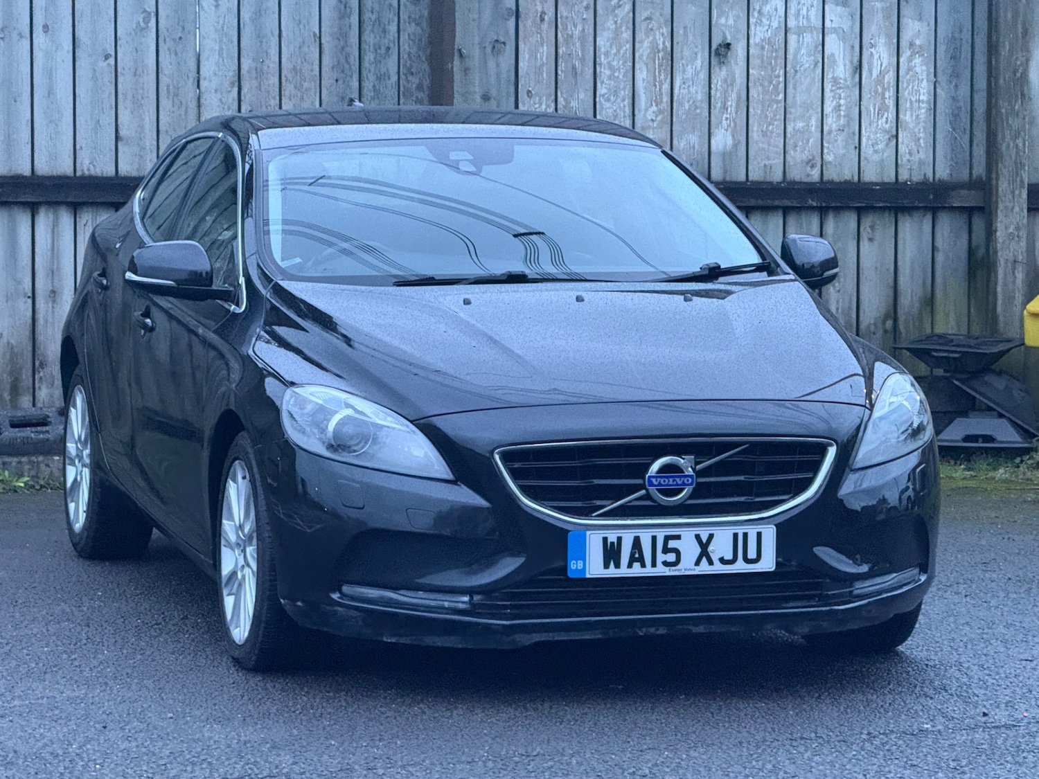 Used Volvo V40 2015 for sale - 77547745: Photo 3
