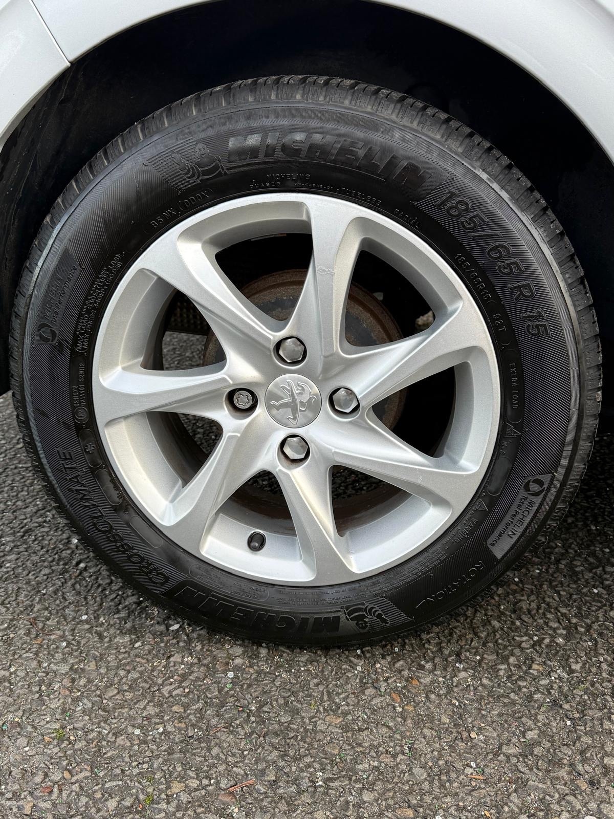 Used Peugeot 208 2014 for sale - 77163988: Photo 18