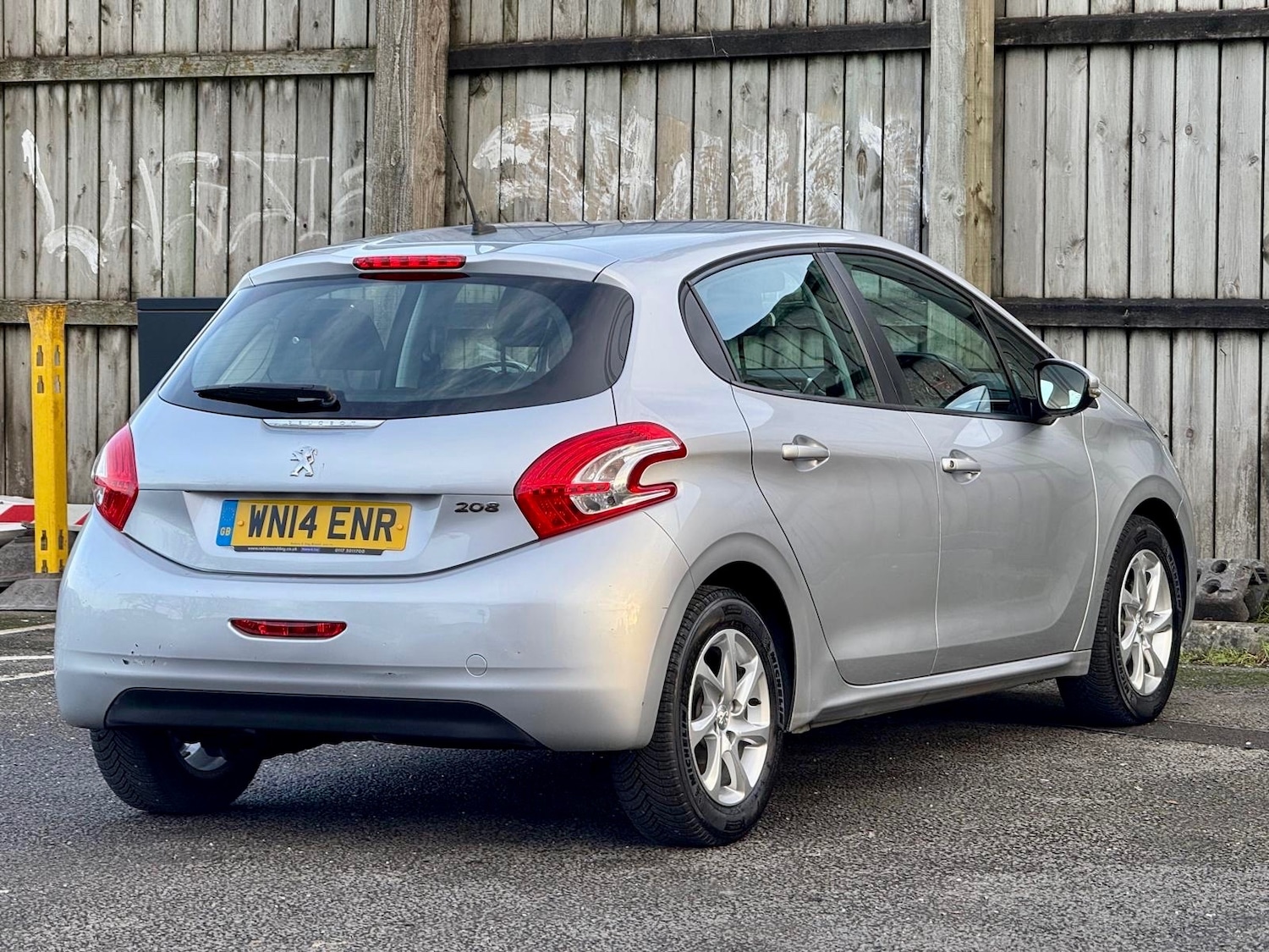 Used Peugeot 208 2014 for sale - 77163988: Photo 9