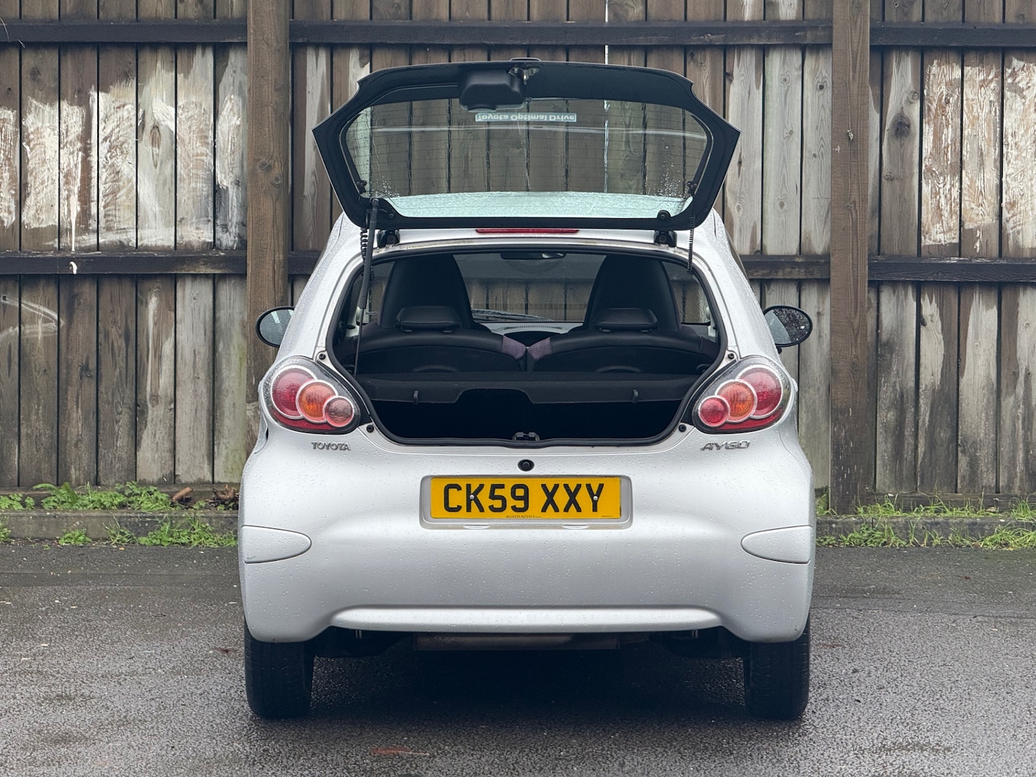 Used Toyota AYGO 2009 for sale - 76854731: Photo 11