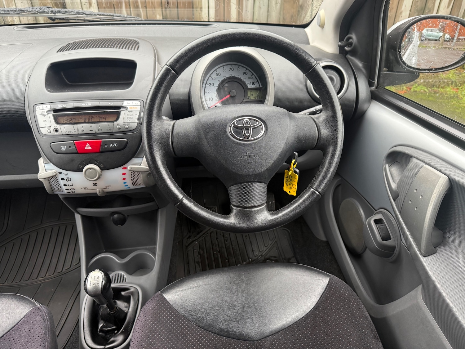 Used Toyota AYGO 2009 for sale - 76854731: Photo 18